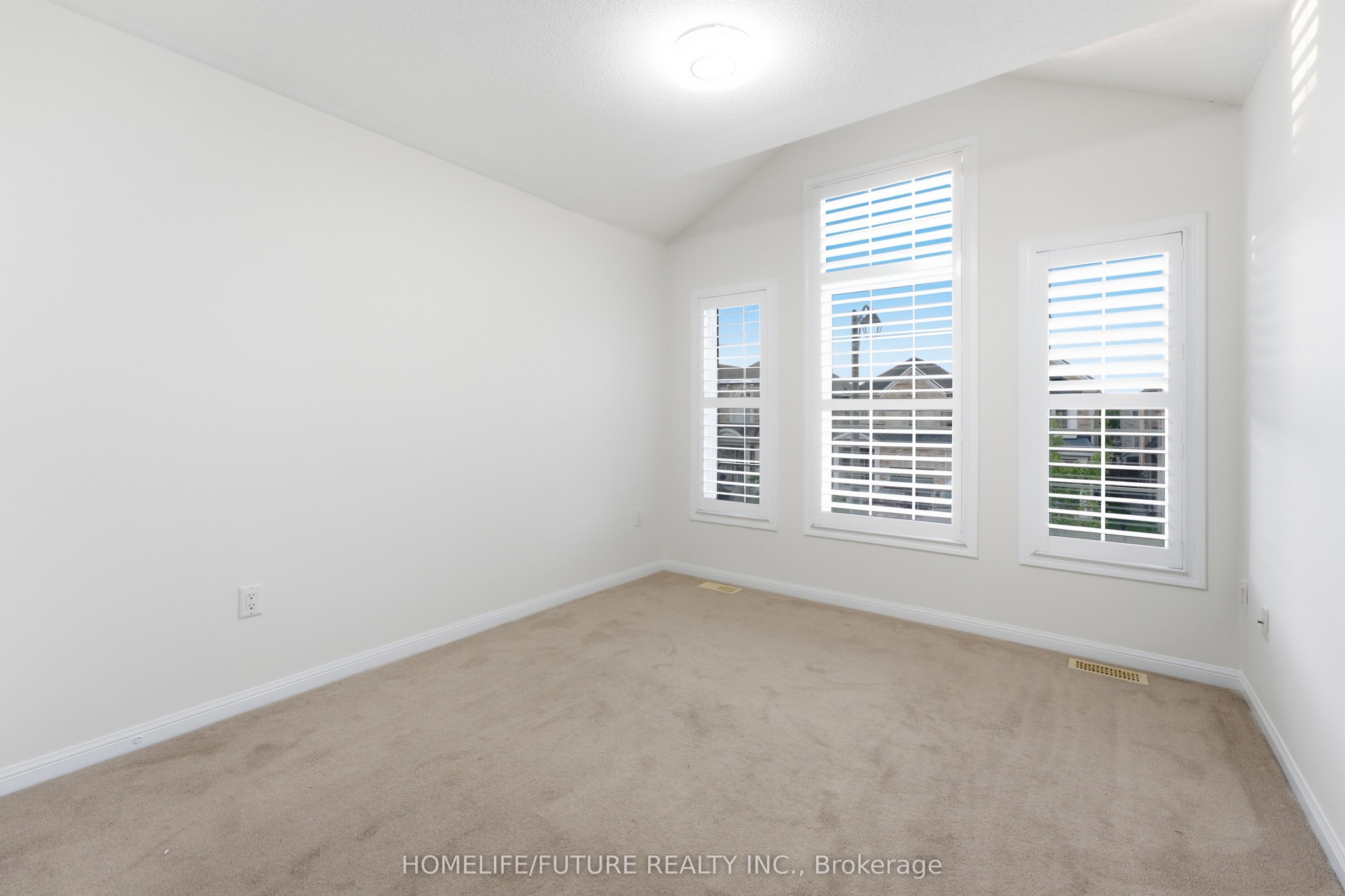 7 Beverton Crescent Property Photo 22