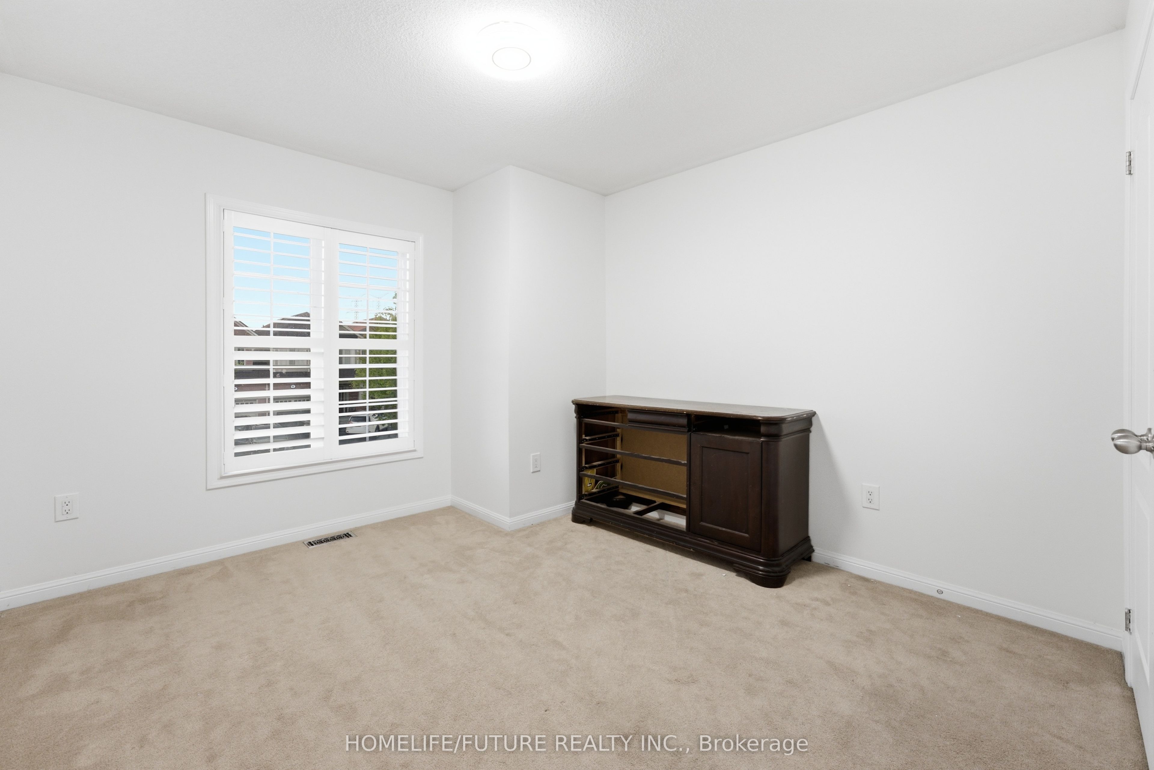 7 Beverton Crescent Property Photo 24