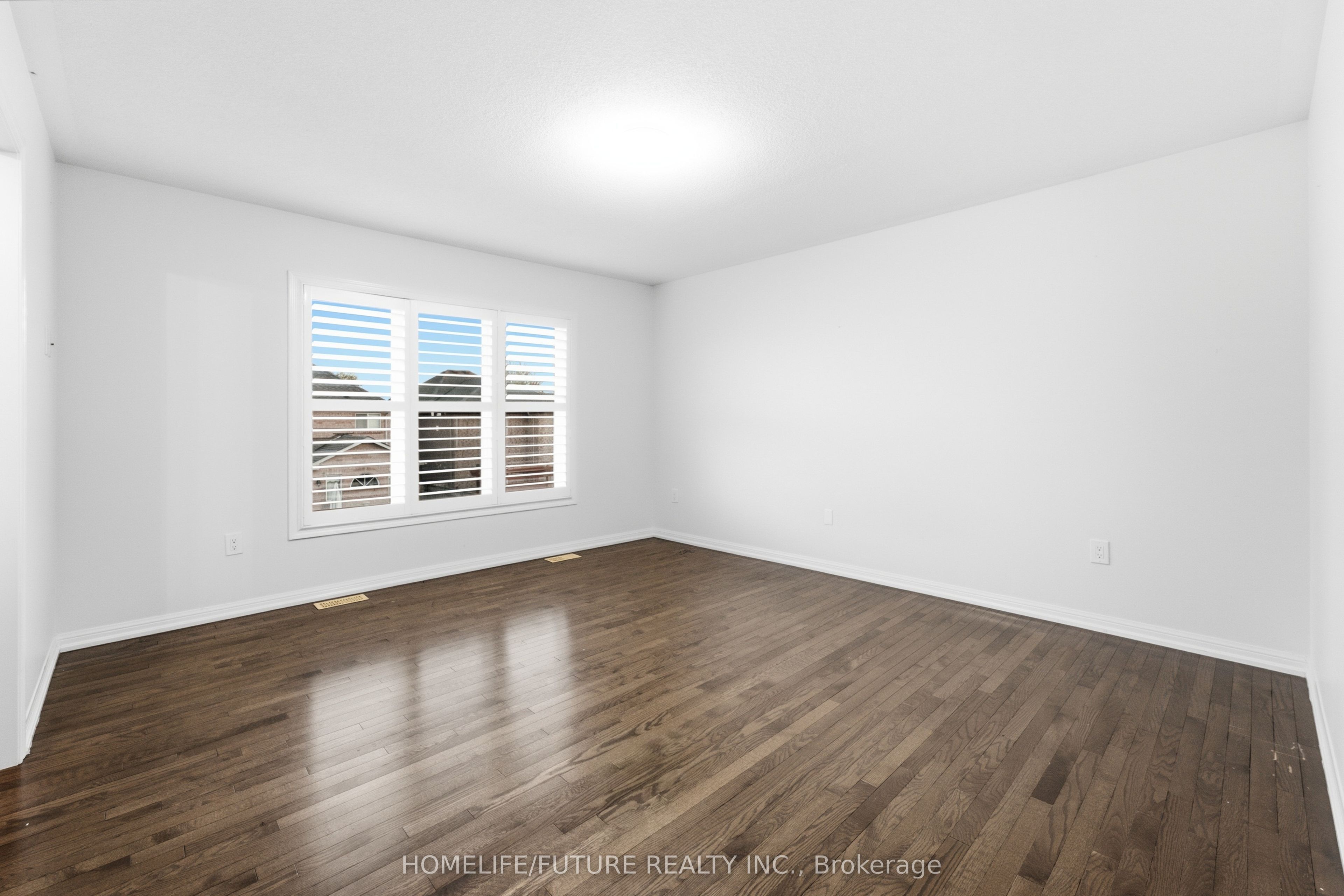 7 Beverton Crescent Property Photo 30