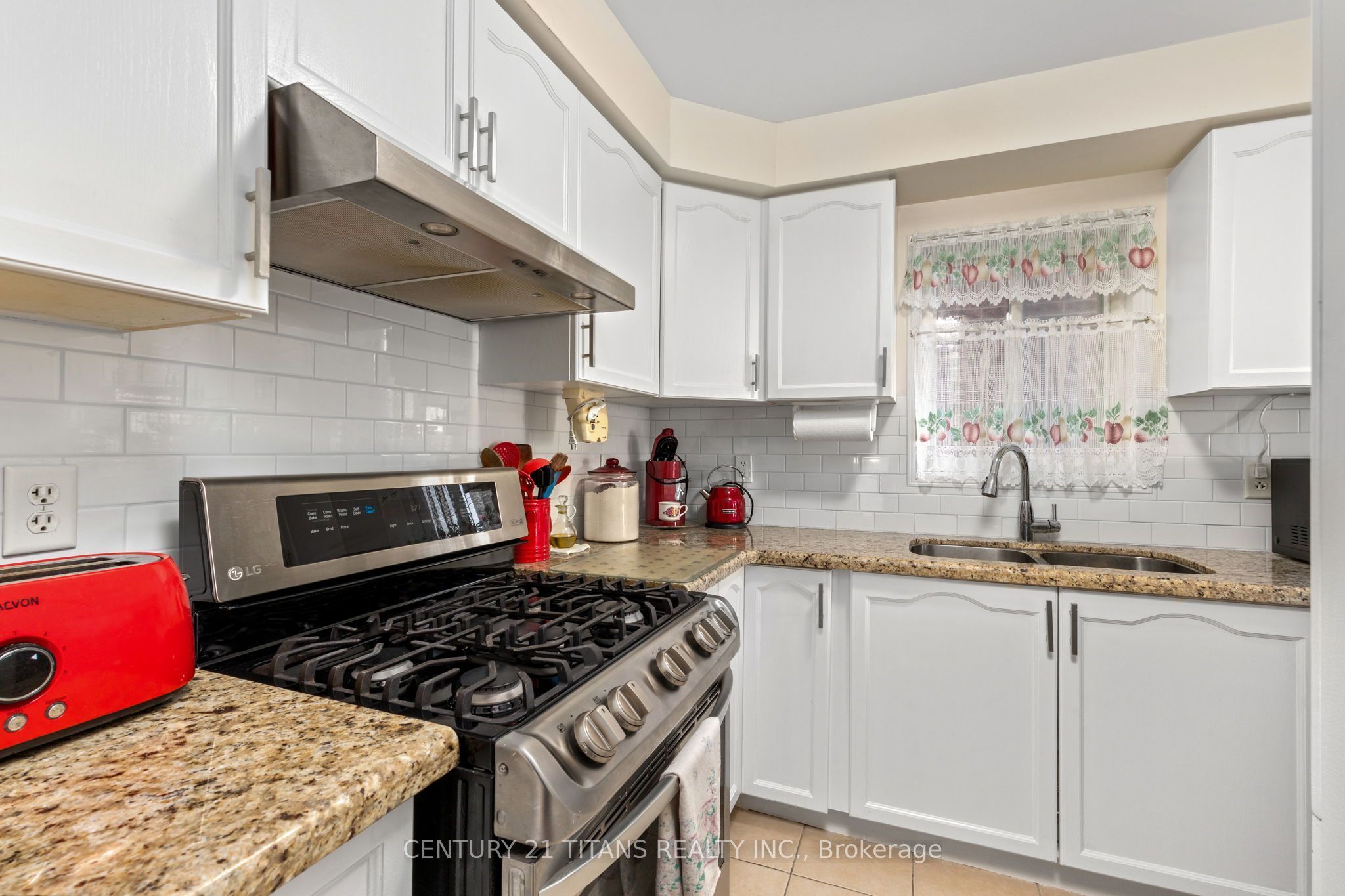 69 Rampart Crescent Property Photo 11
