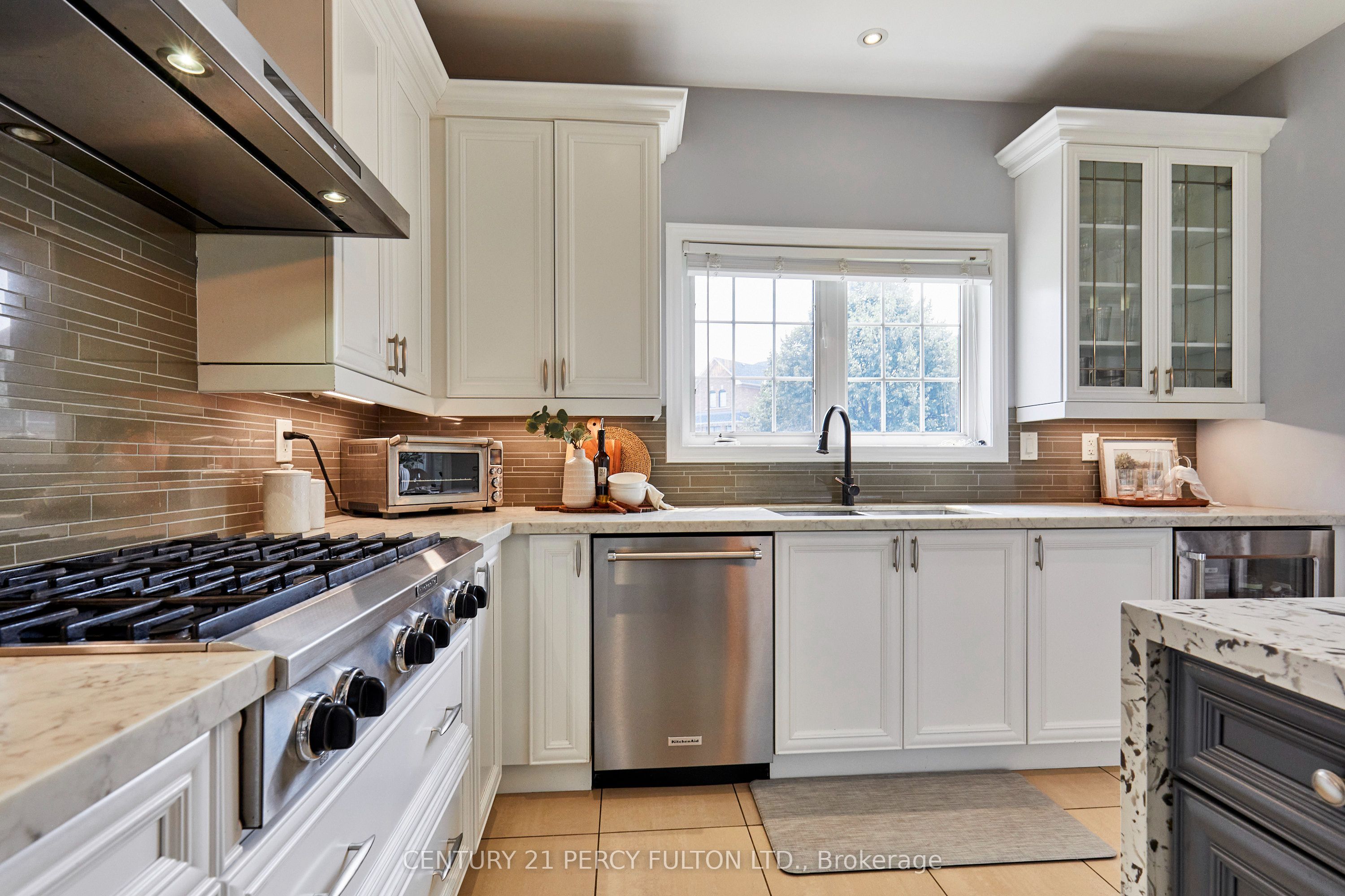 8 Mackeller Court Property Photo 15
