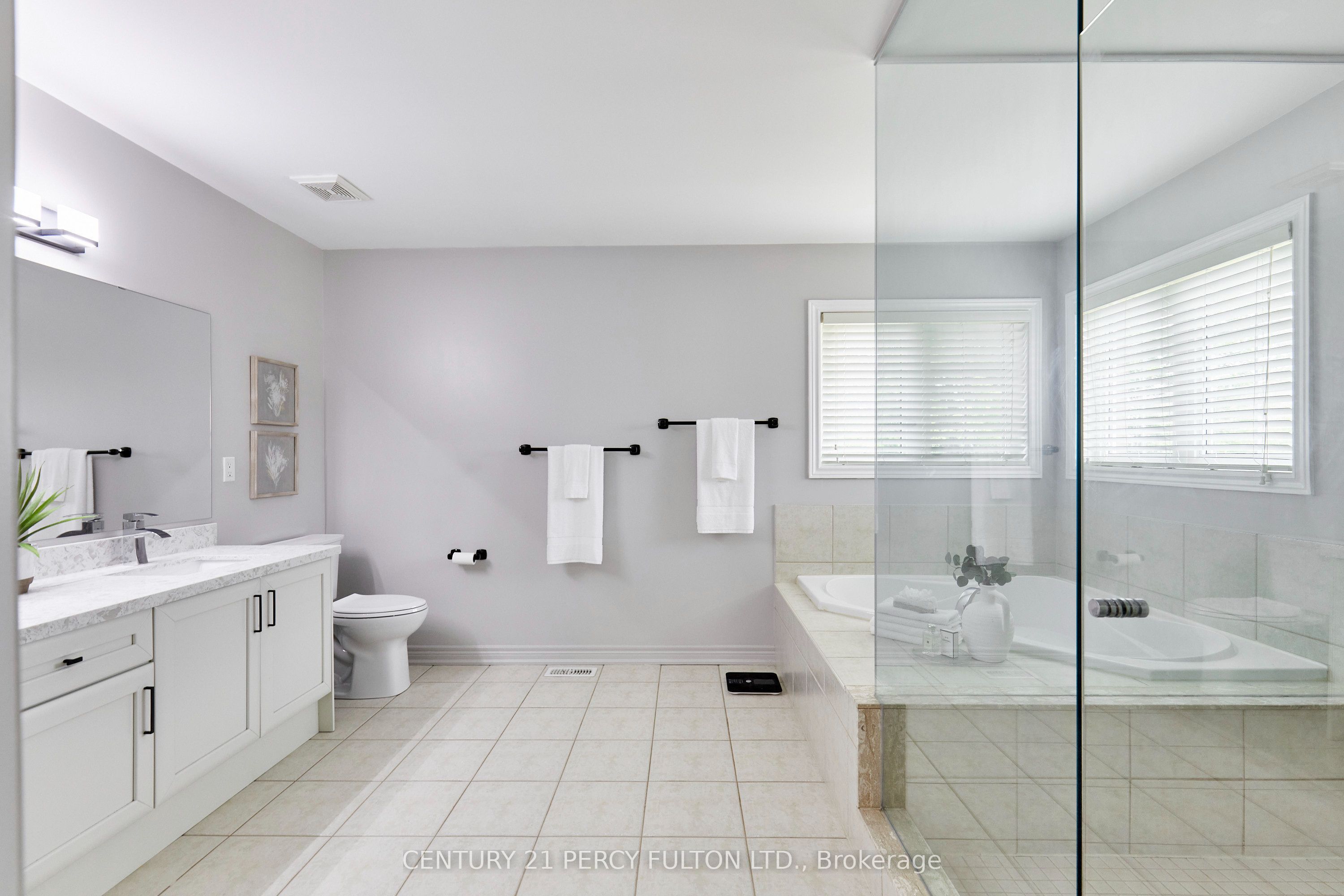 8 Mackeller Court Property Photo 26