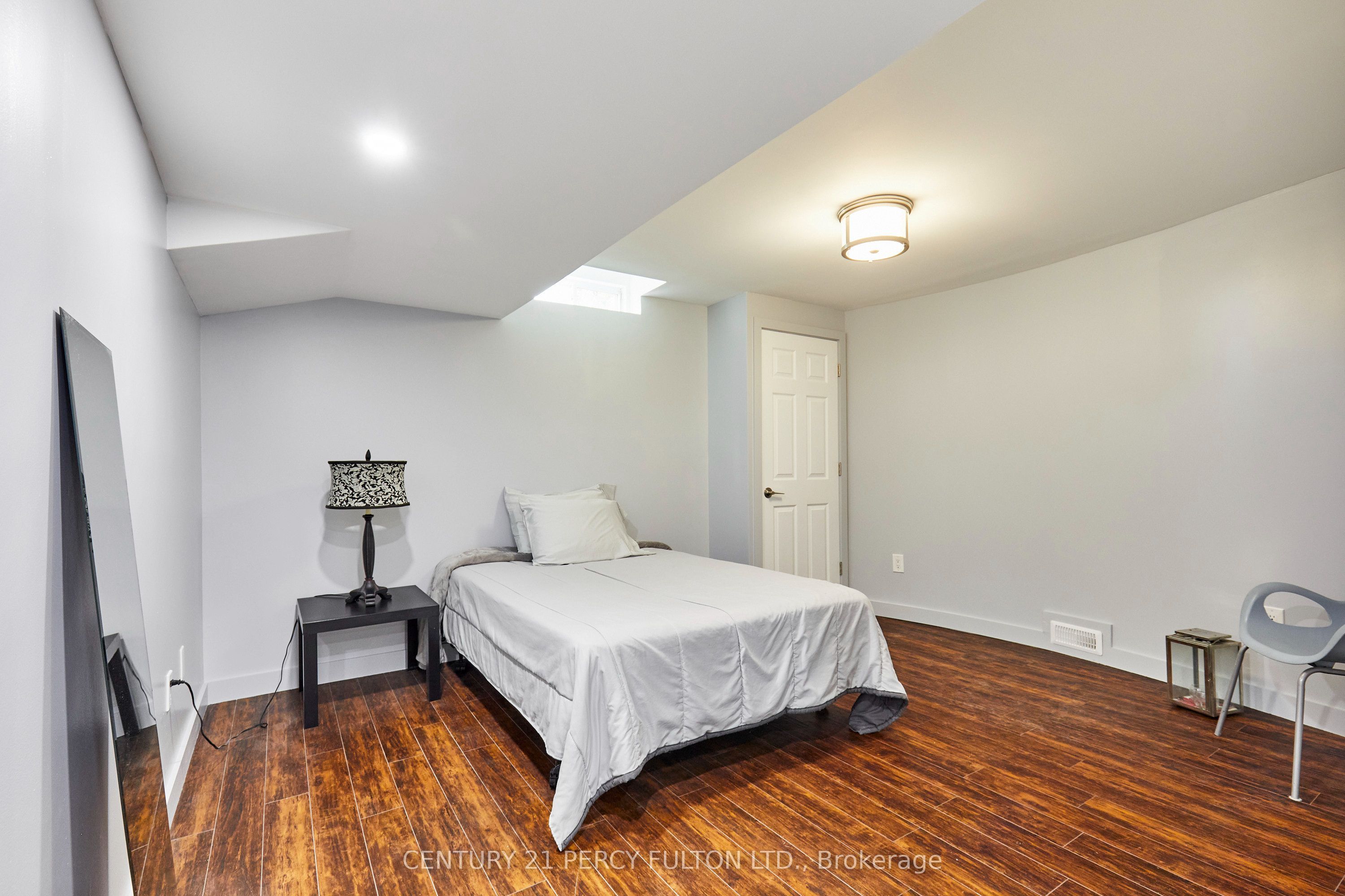 8 Mackeller Court Property Photo 40