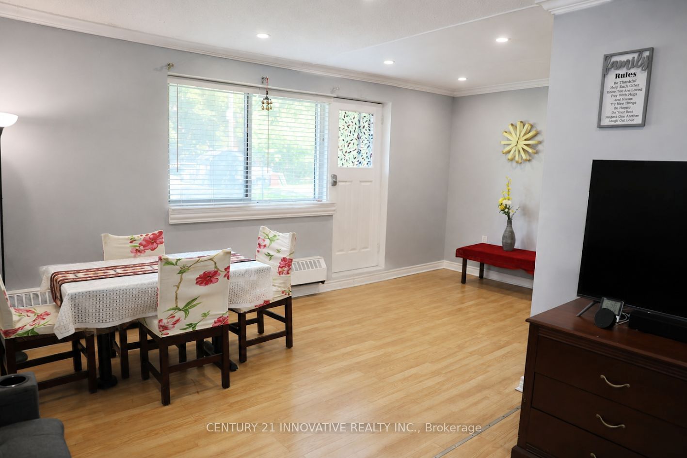 936 Glen Street 101 Property Photo 8