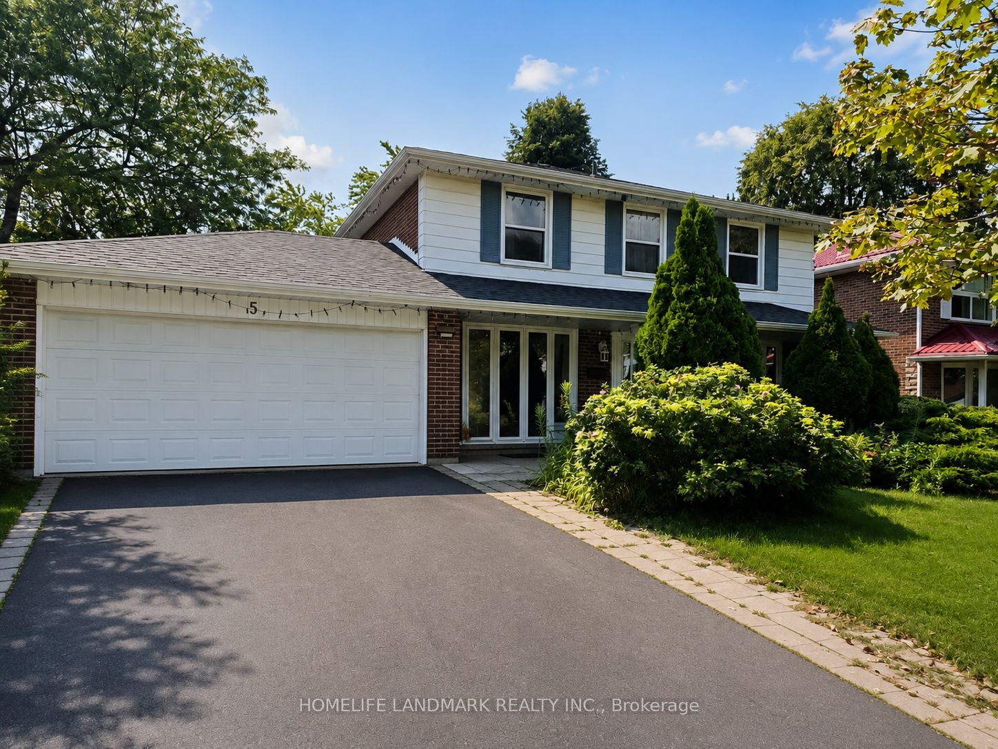 5 Collingsbrook Boulevard Property Photo 1
