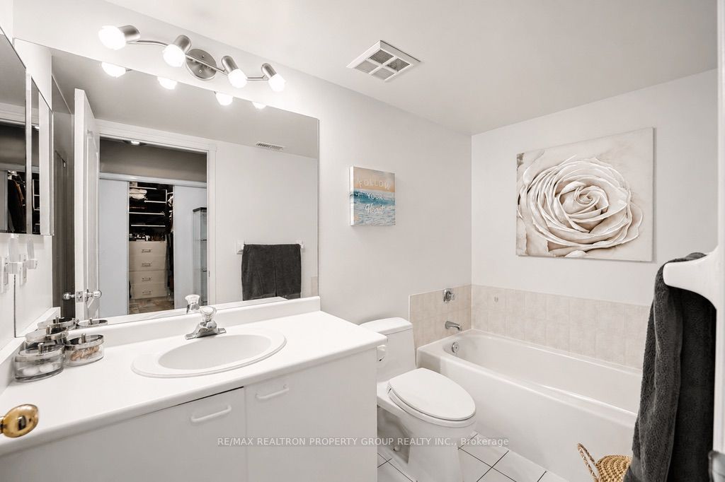 1400 The Esplanade N 402 Property Photo 6