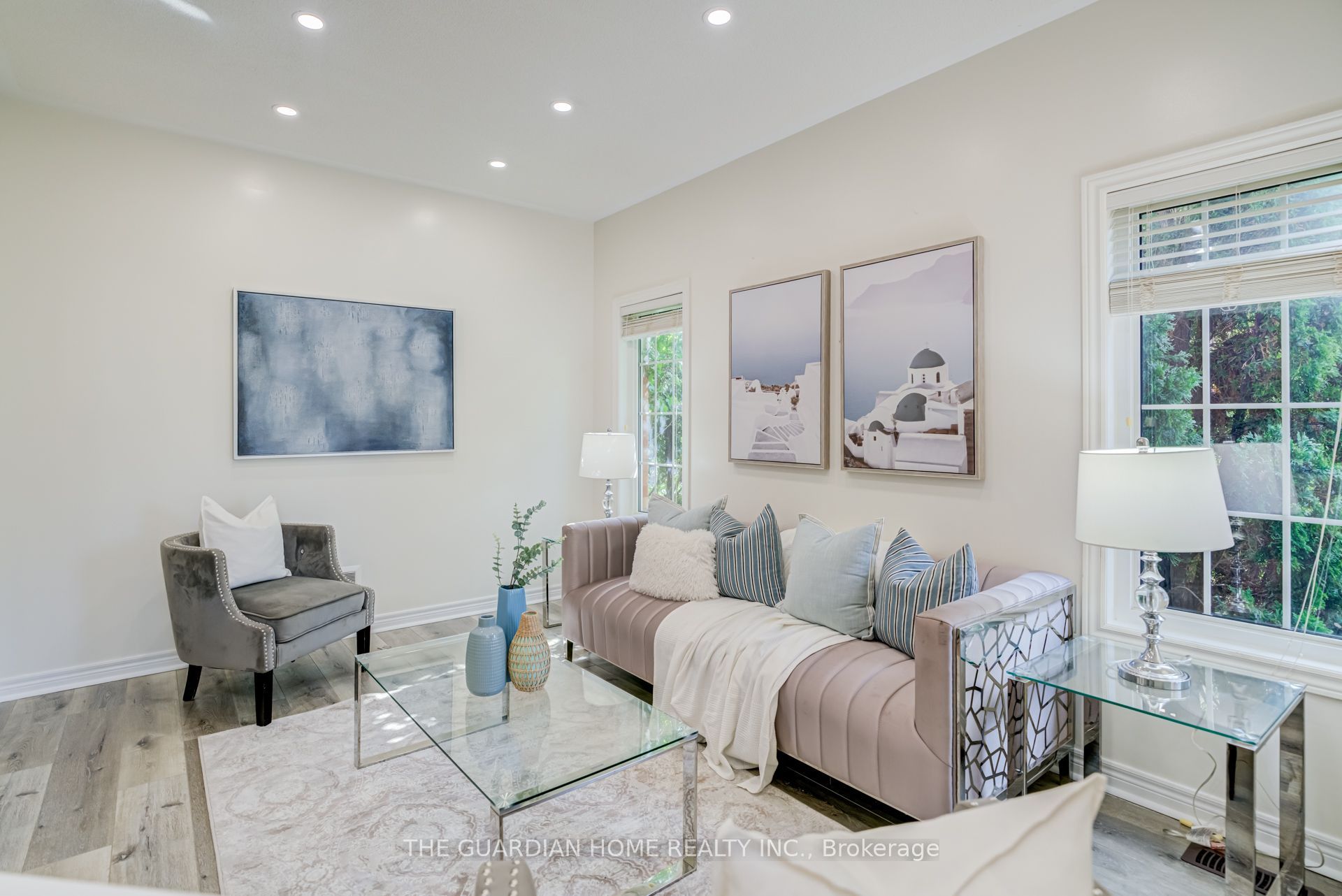 1214 Harlstone Crescent Property Photo 5