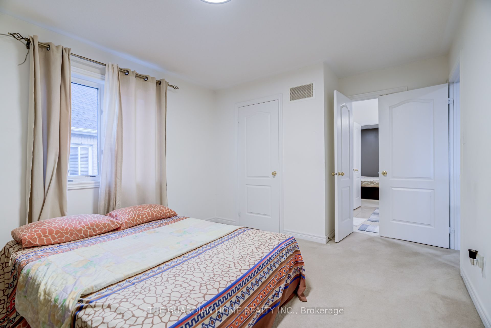 1214 Harlstone Crescent Property Photo 41