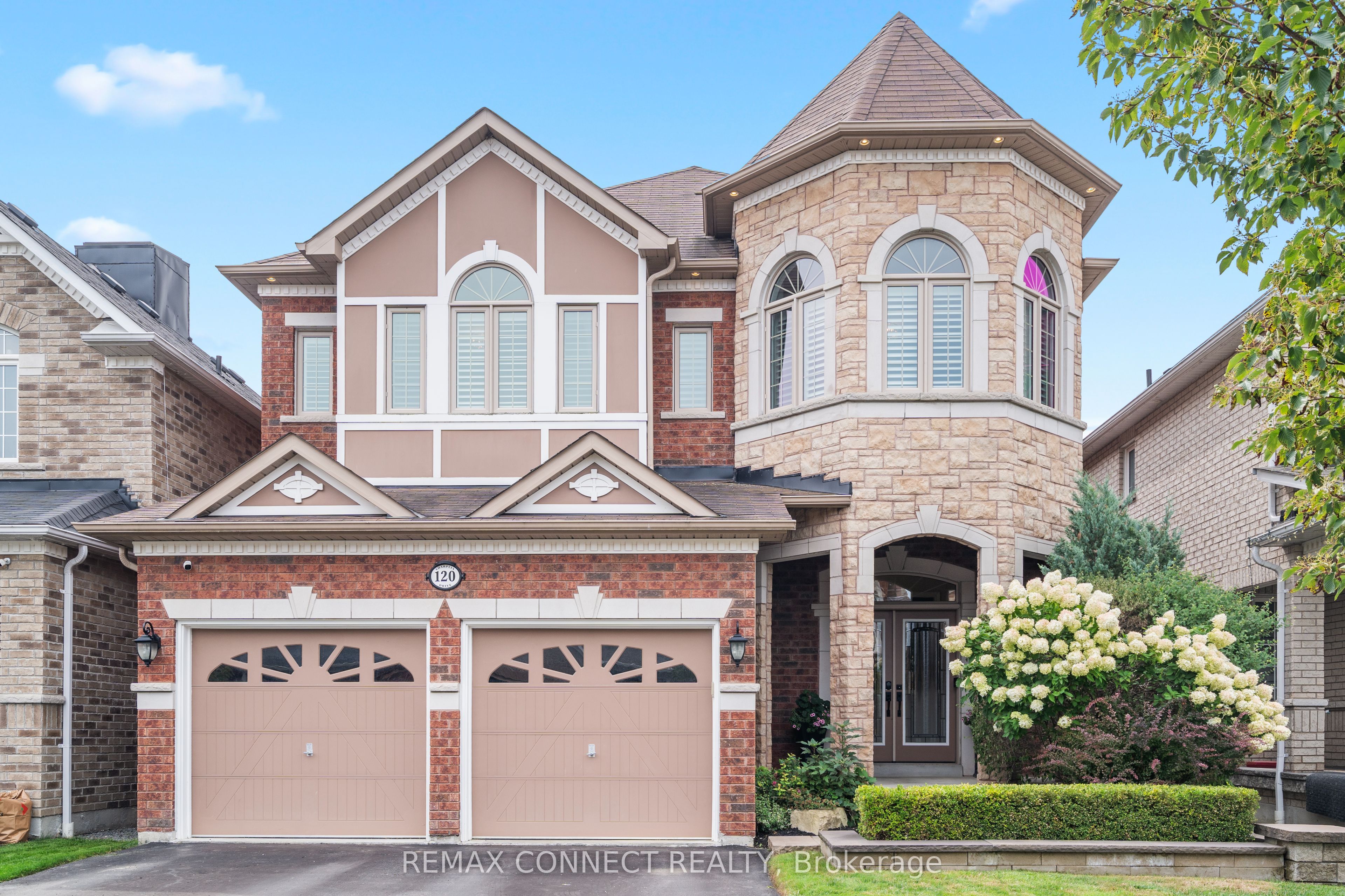 120 Sharplin Drive Property Photo 1