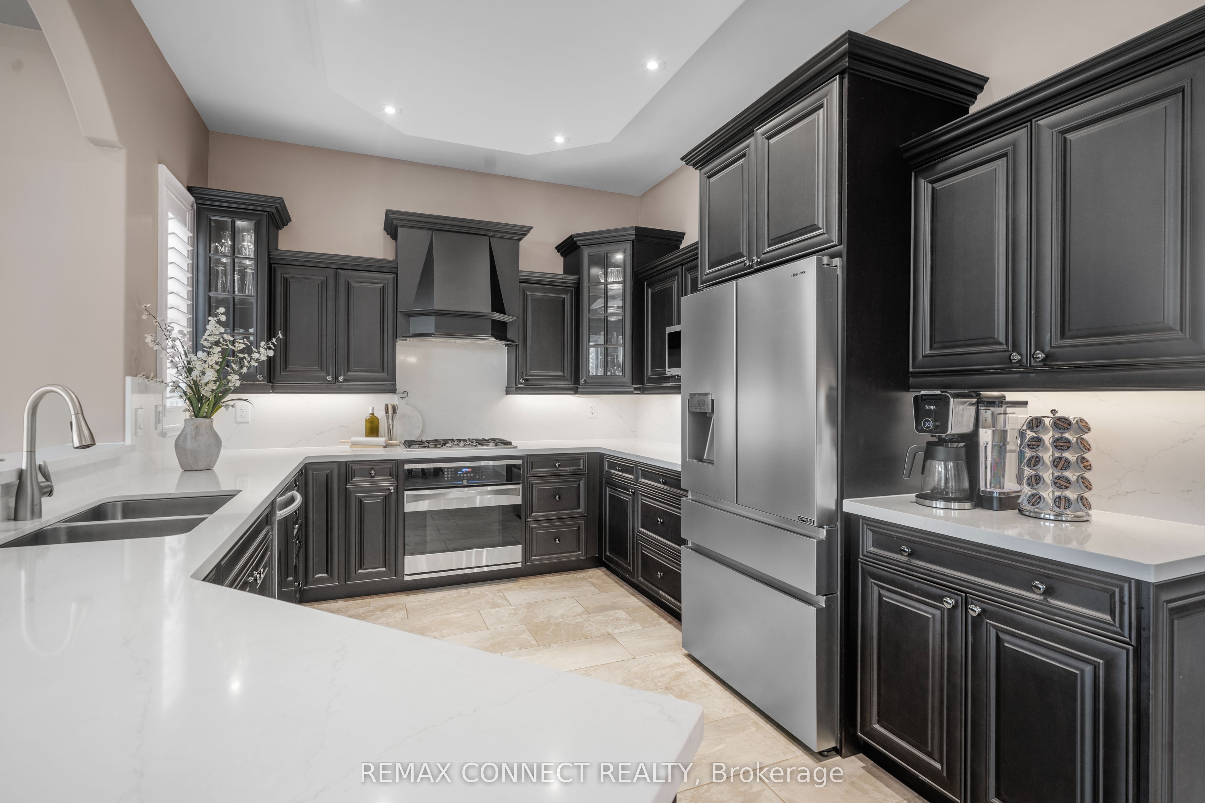 120 Sharplin Drive Property Photo 11