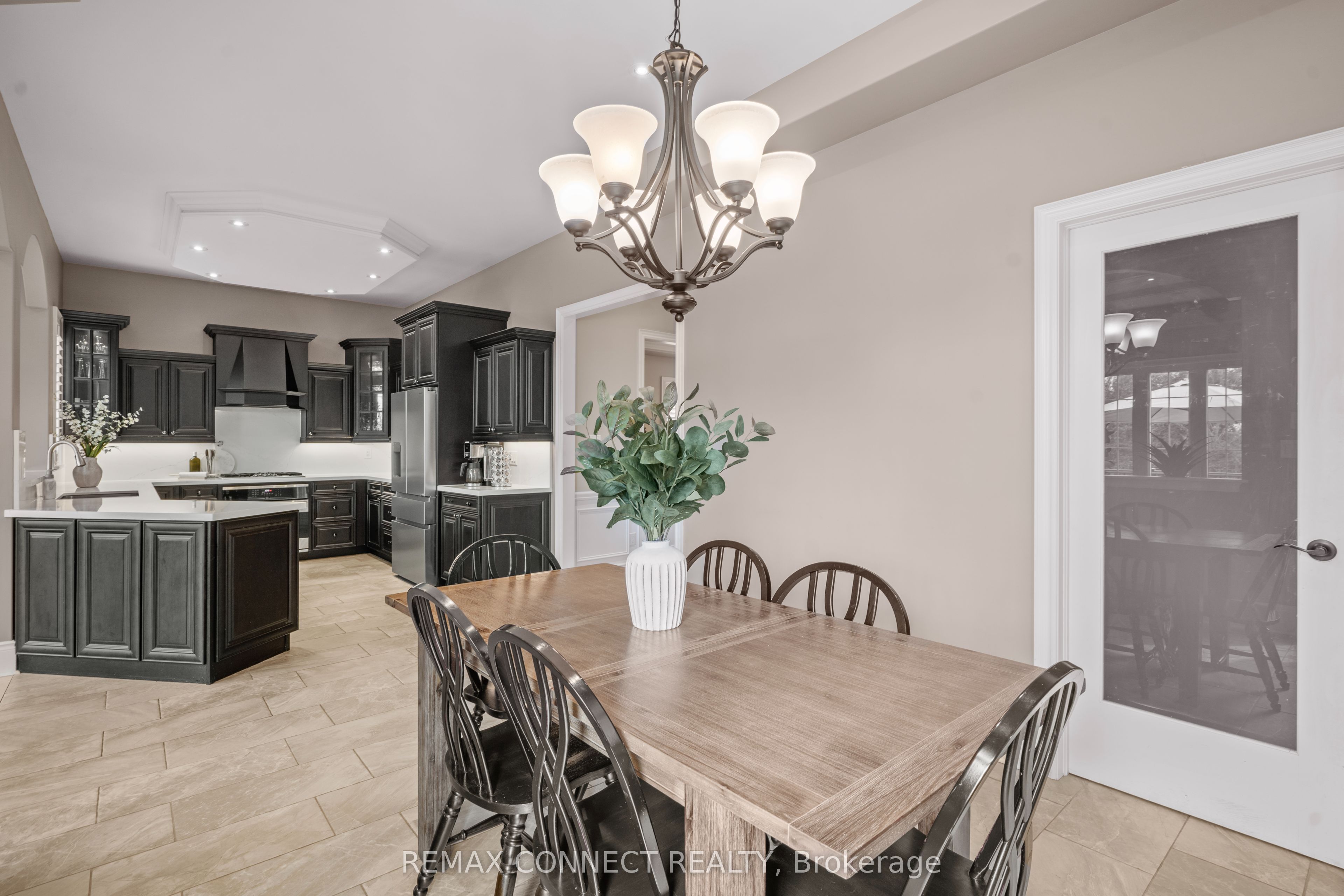 120 Sharplin Drive Property Photo 13