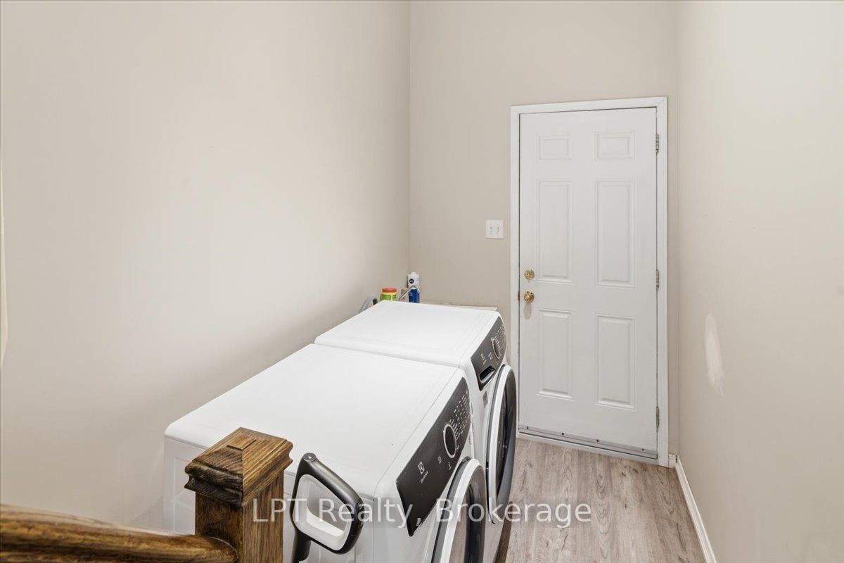 71 Laprade Square Property Photo 9