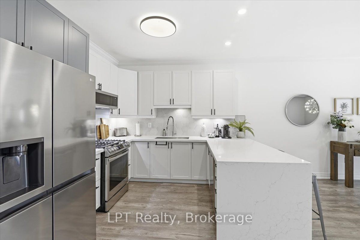 71 Laprade Square Property Photo 10