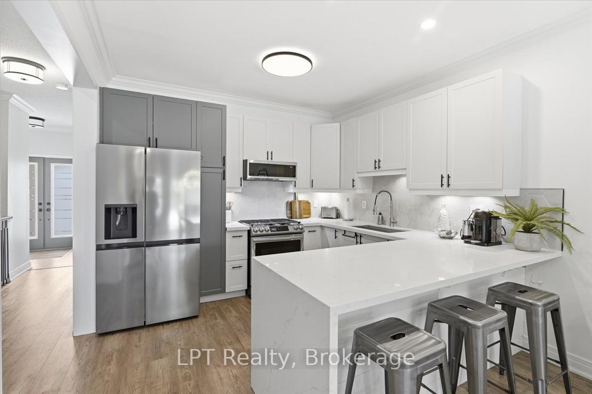 71 Laprade Square Property Photo 11