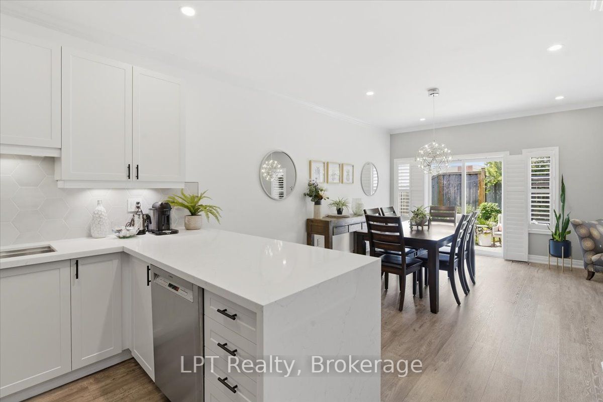 71 Laprade Square Property Photo 12