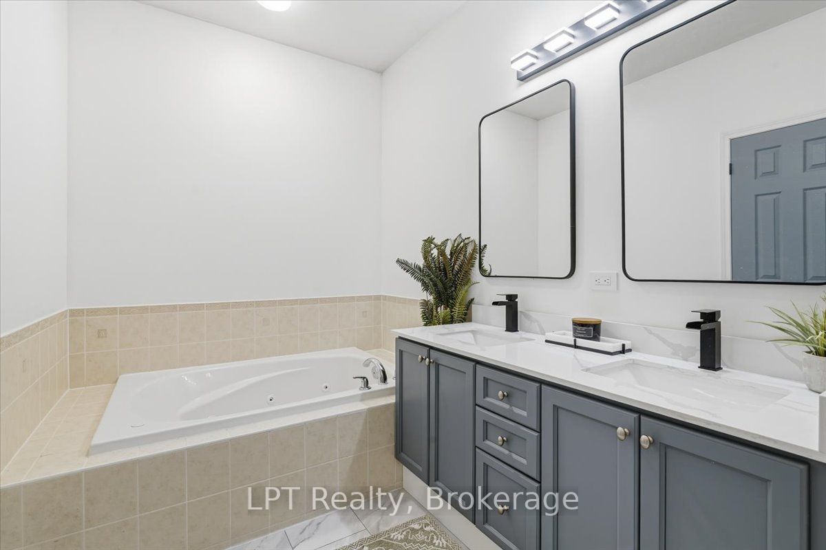 71 Laprade Square Property Photo 18