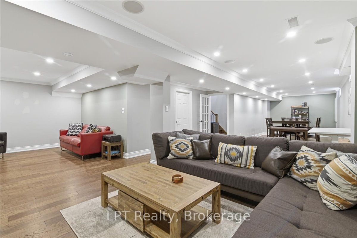 71 Laprade Square Property Photo 22
