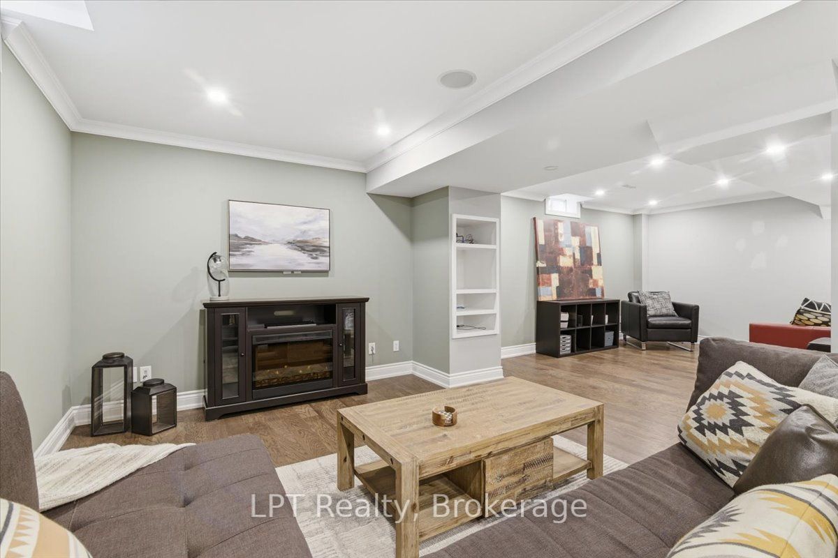 71 Laprade Square Property Photo 25