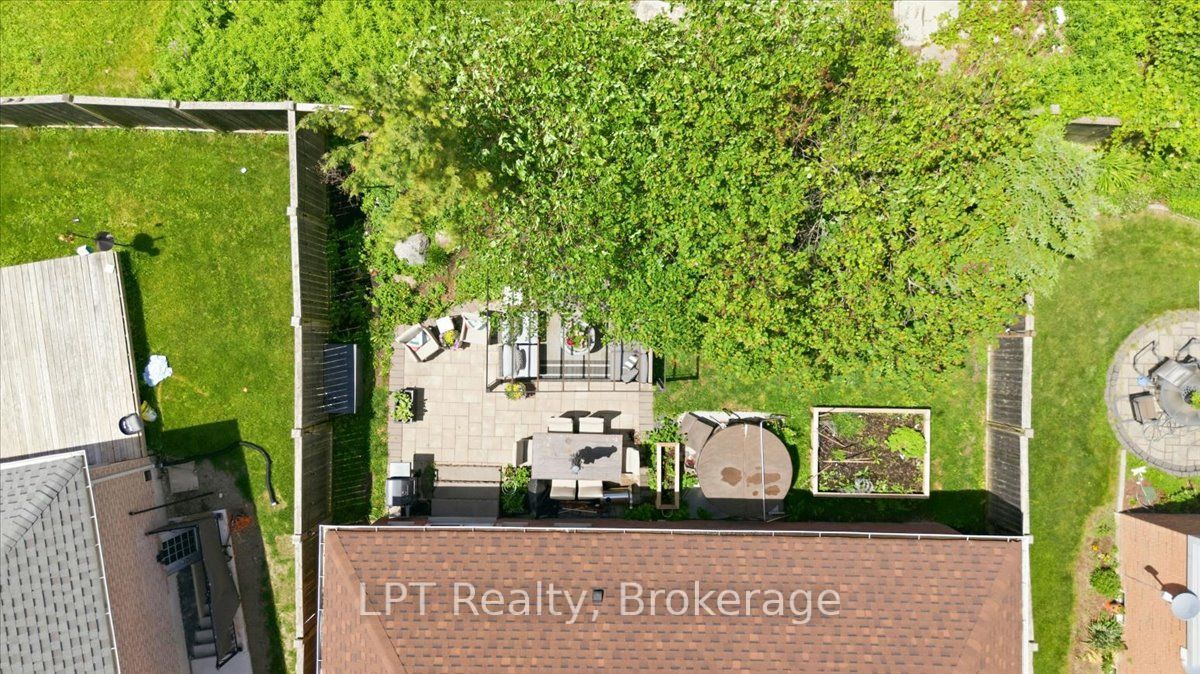 71 Laprade Square Property Photo 29