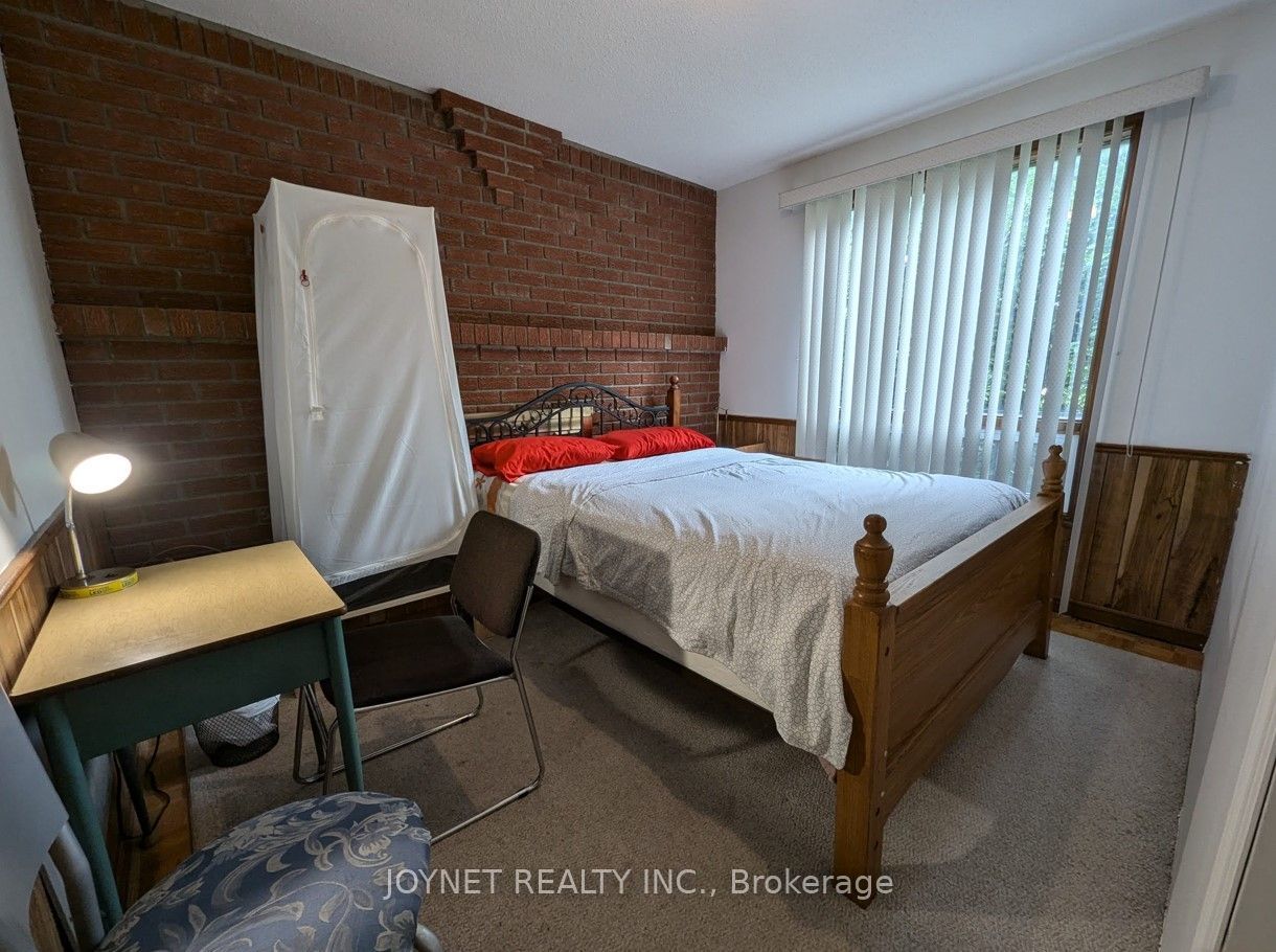 E13704392 Property Photo 6