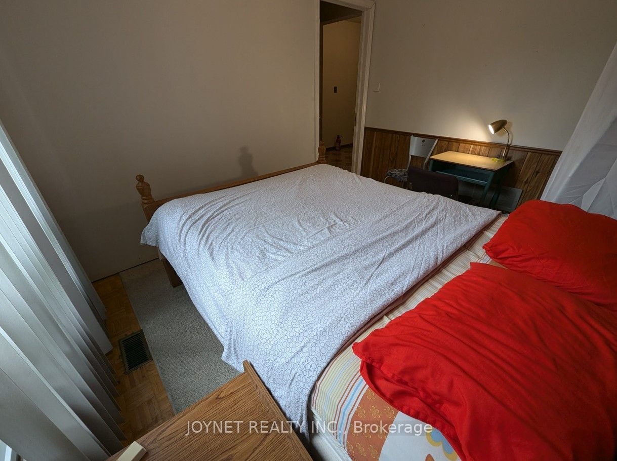 E13704392 Property Photo 11