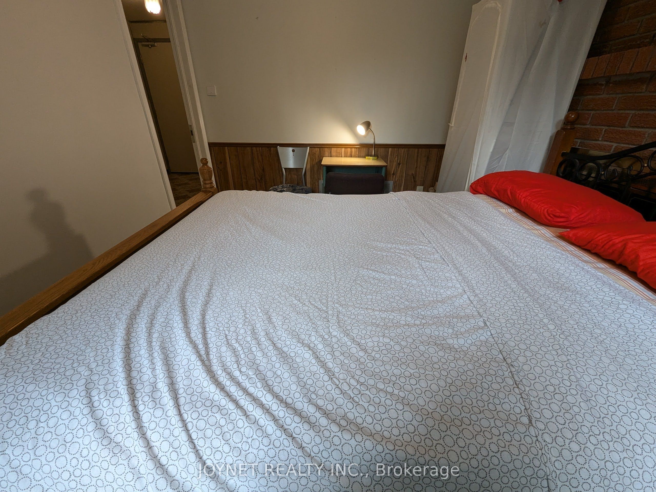 E13704392 Property Photo 15