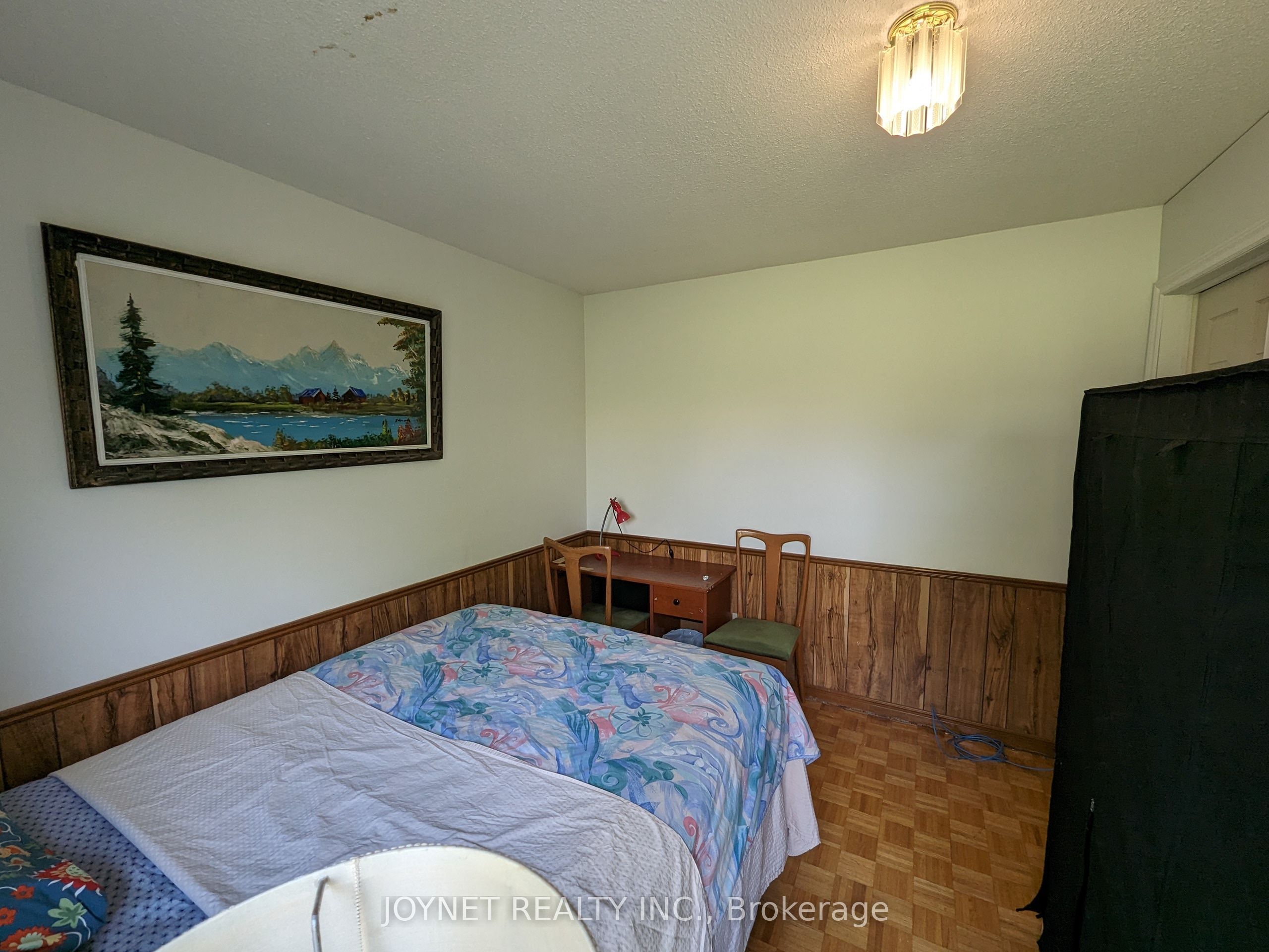 E13704392 Property Photo 21