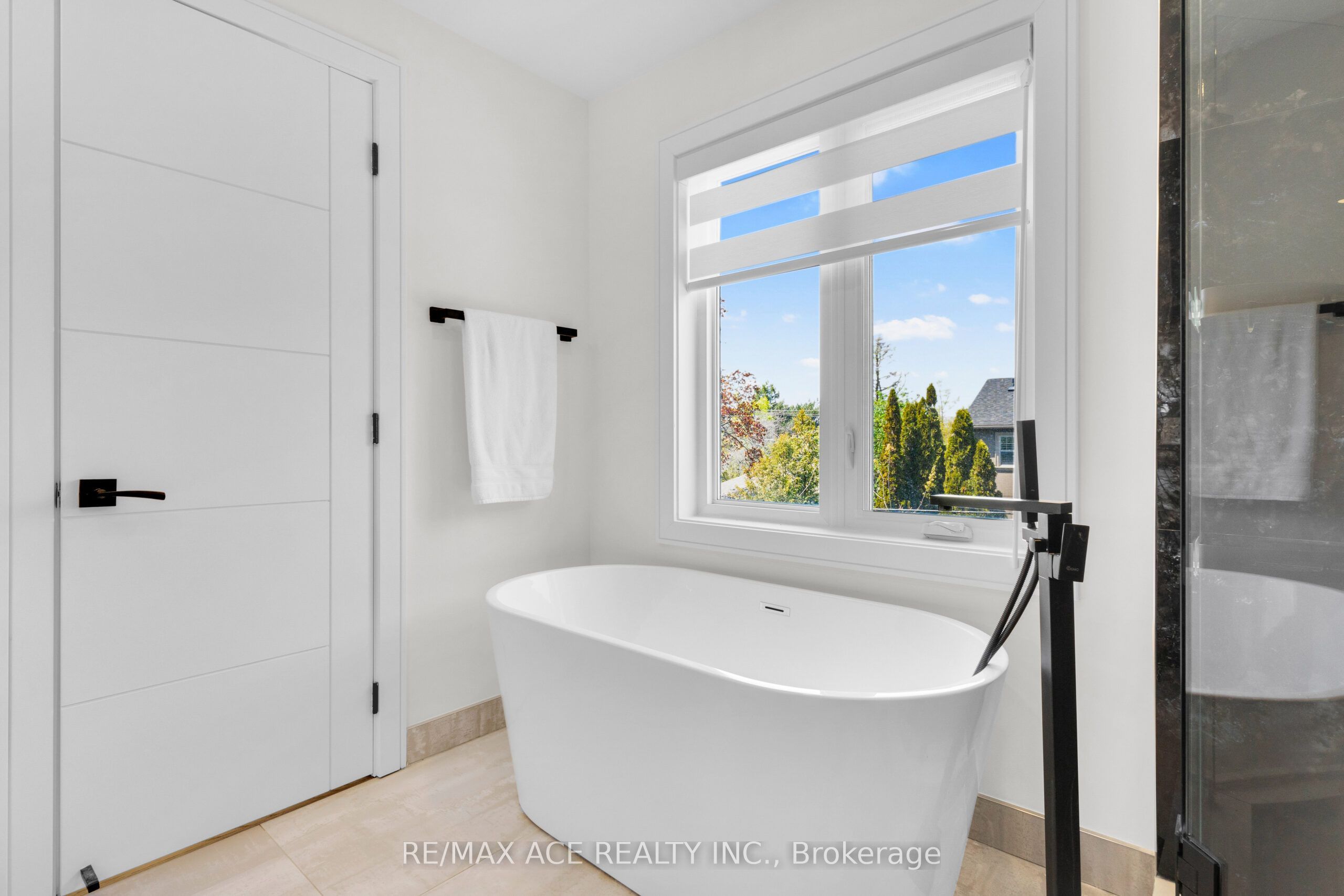 46 Sunnypoint Crescent Property Photo 21