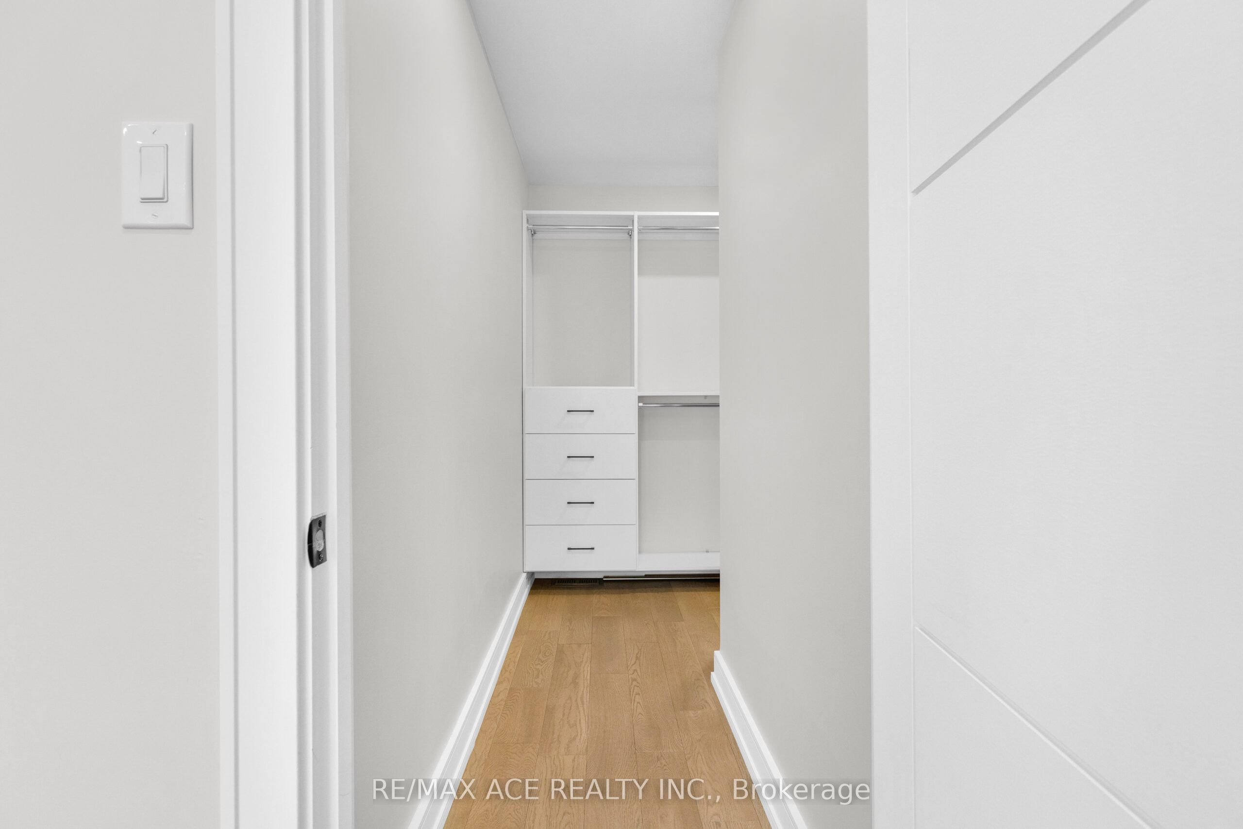 46 Sunnypoint Crescent Property Photo 23