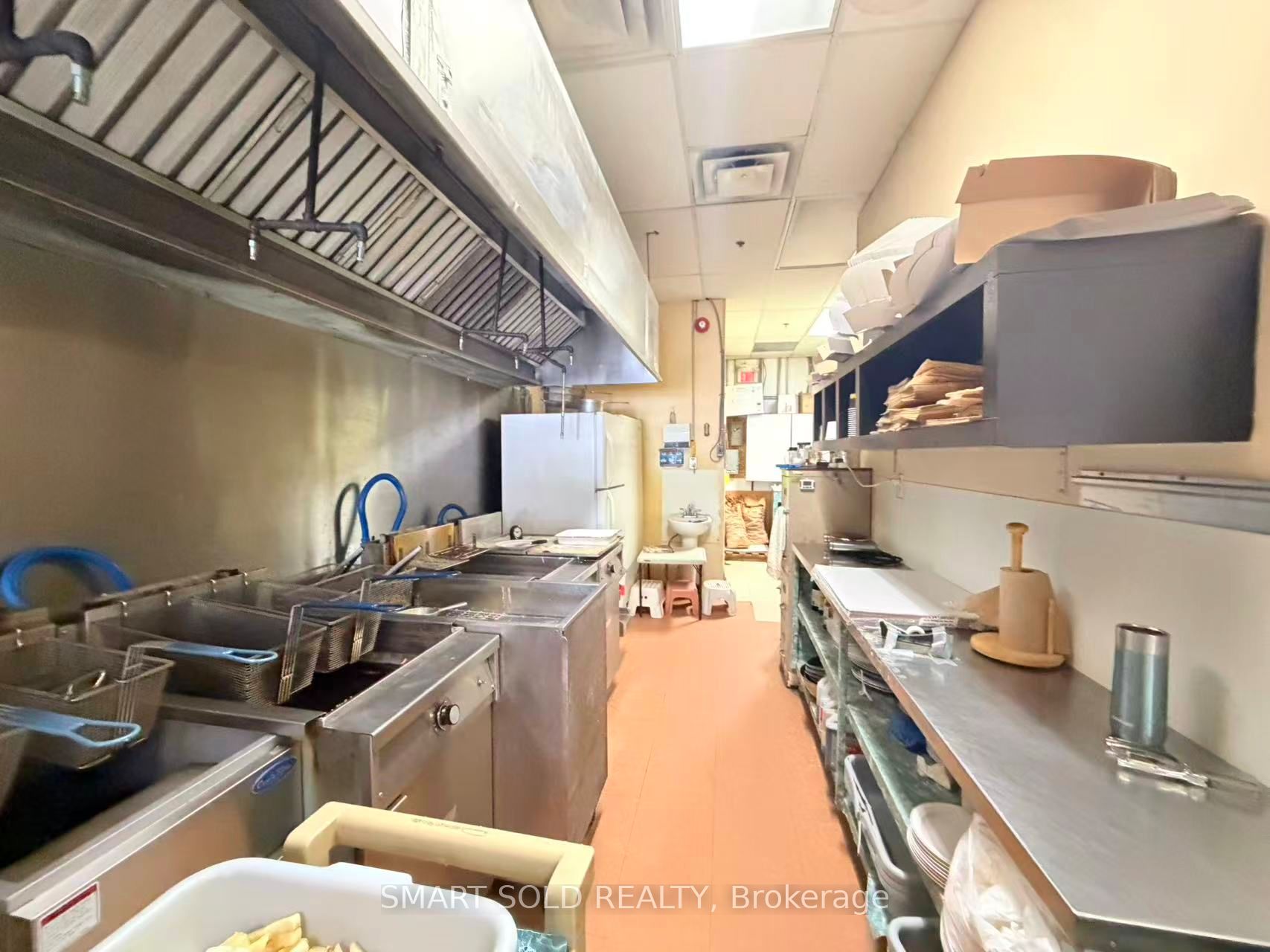 250 Bayly Street W 8 Property Photo 4