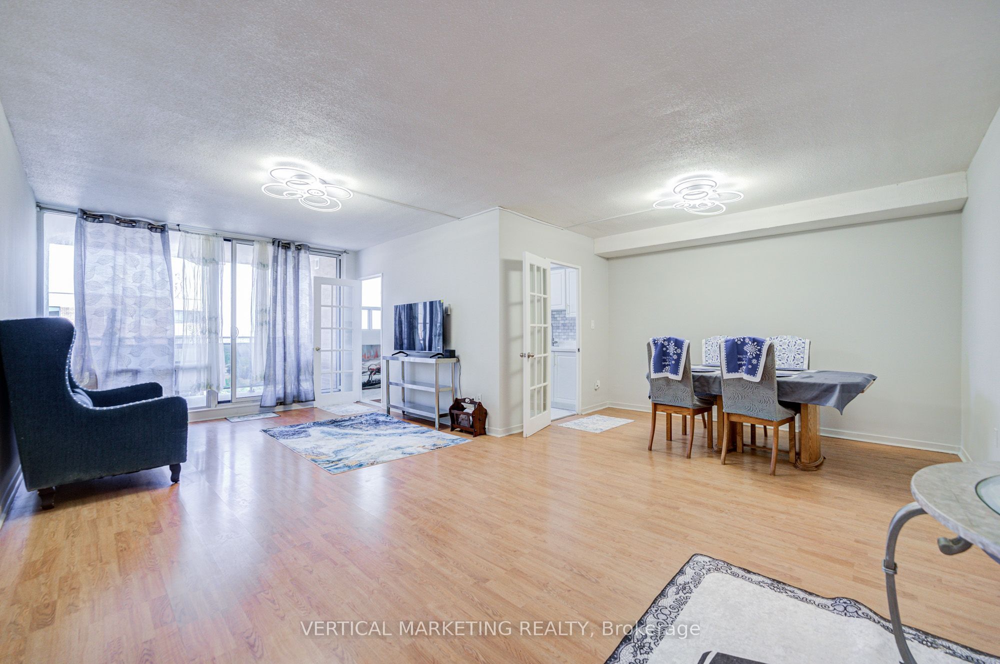 20 Gilder Drive E Ph07 Property Photo 3