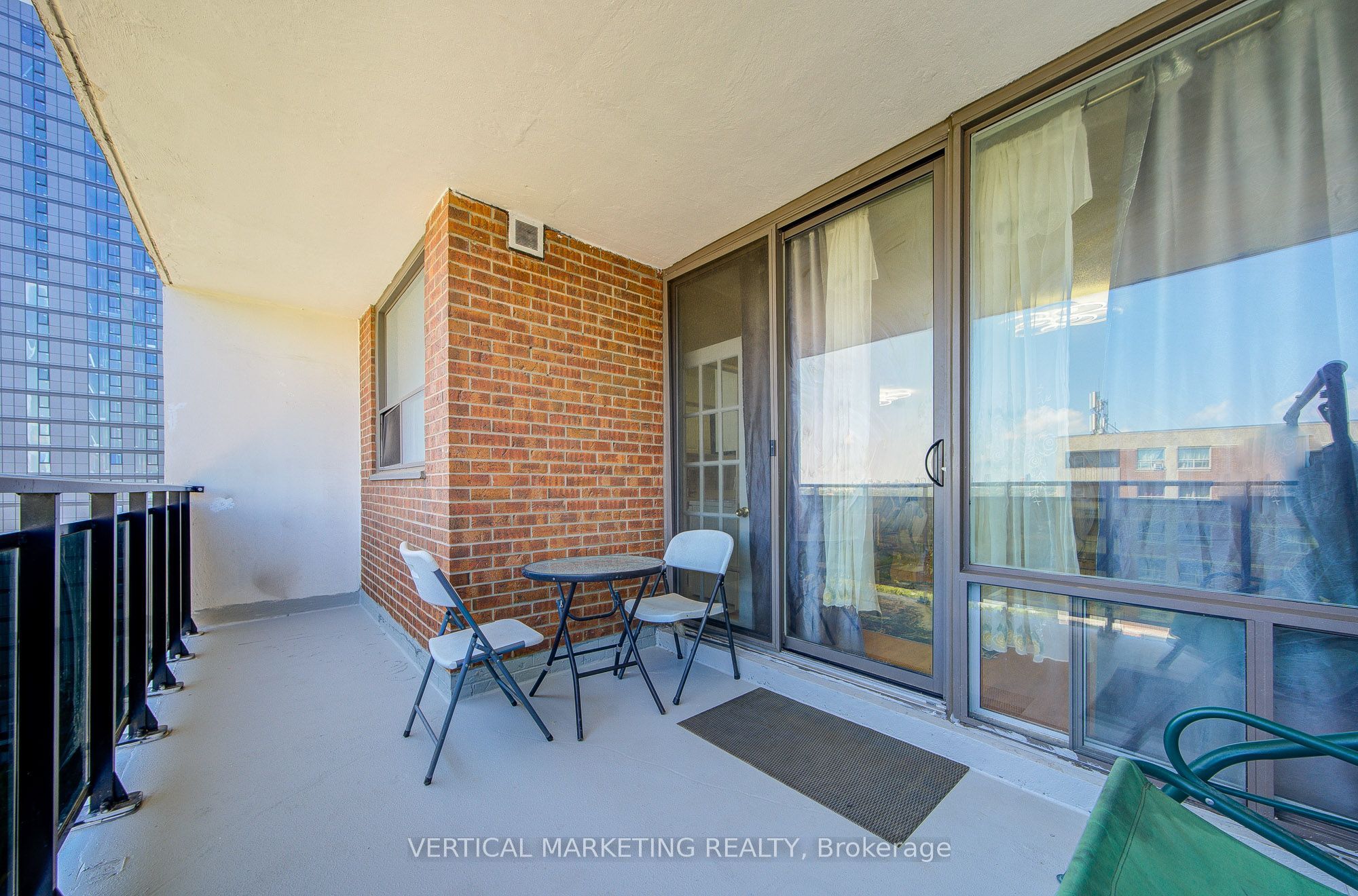 20 Gilder Drive E Ph07 Property Photo 45