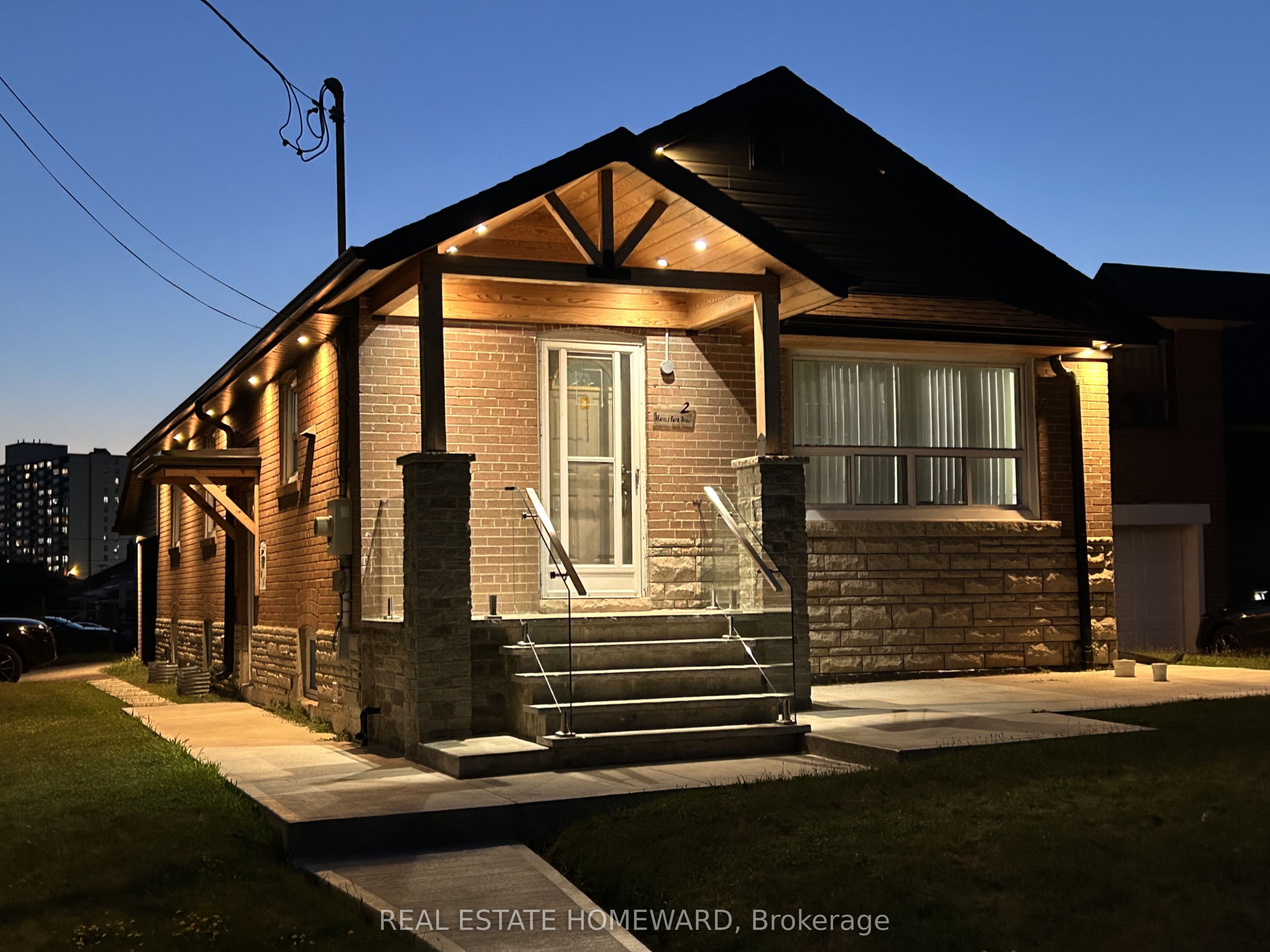 2 Harris Park Drive Lower Property Photo 1