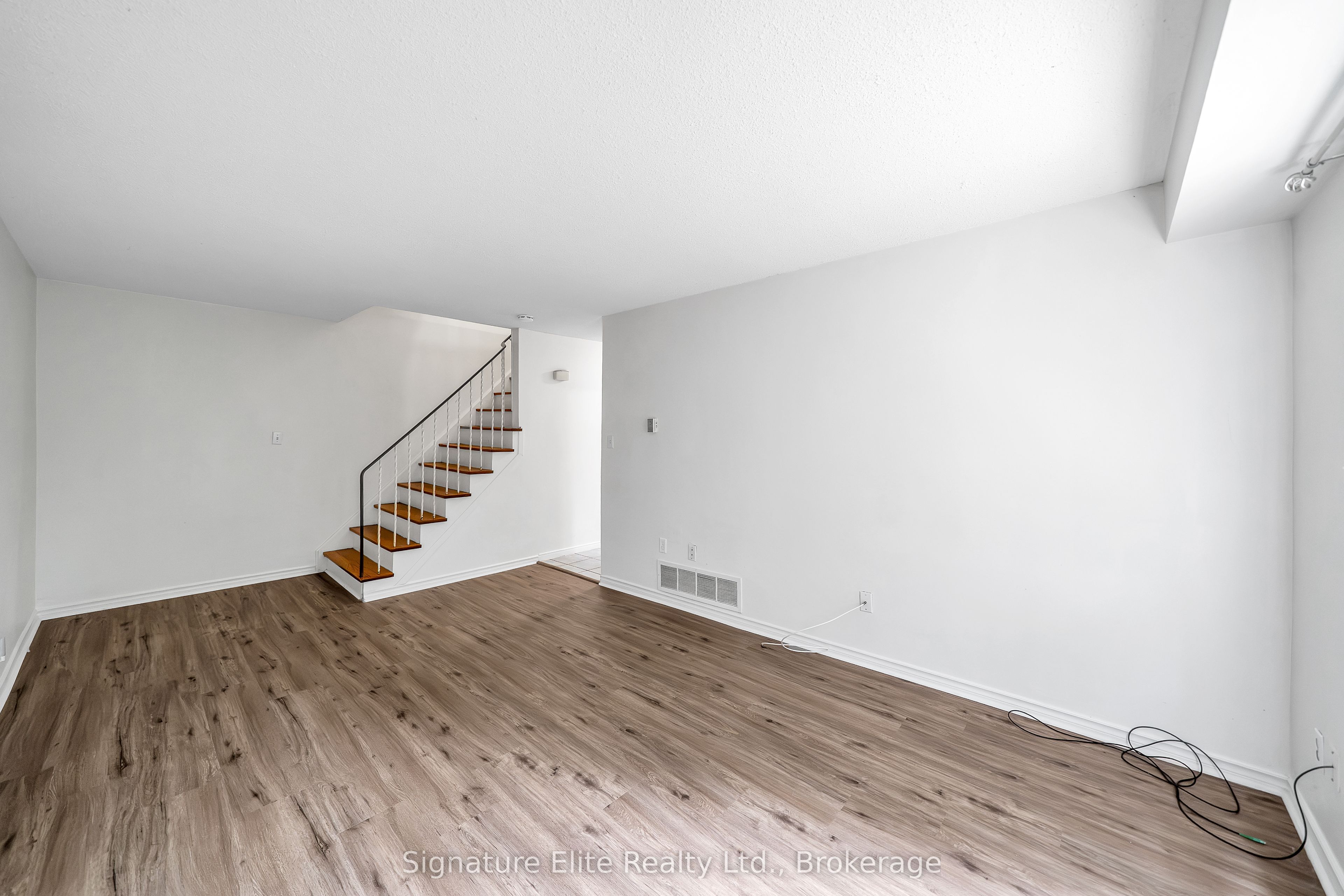 730 Cedar Street 7 Property Photo 4