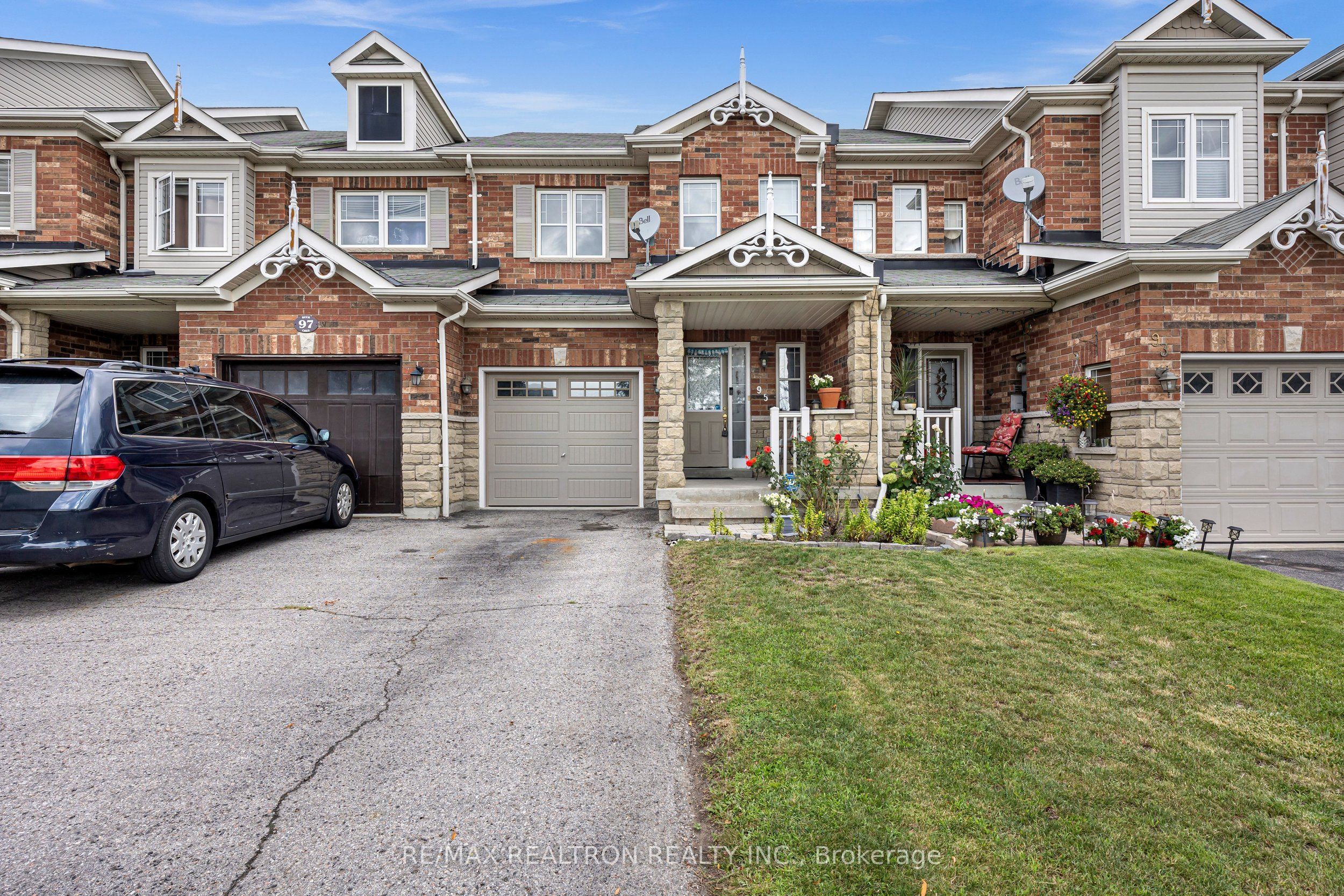 95 Beer Crescent Property Photo 1