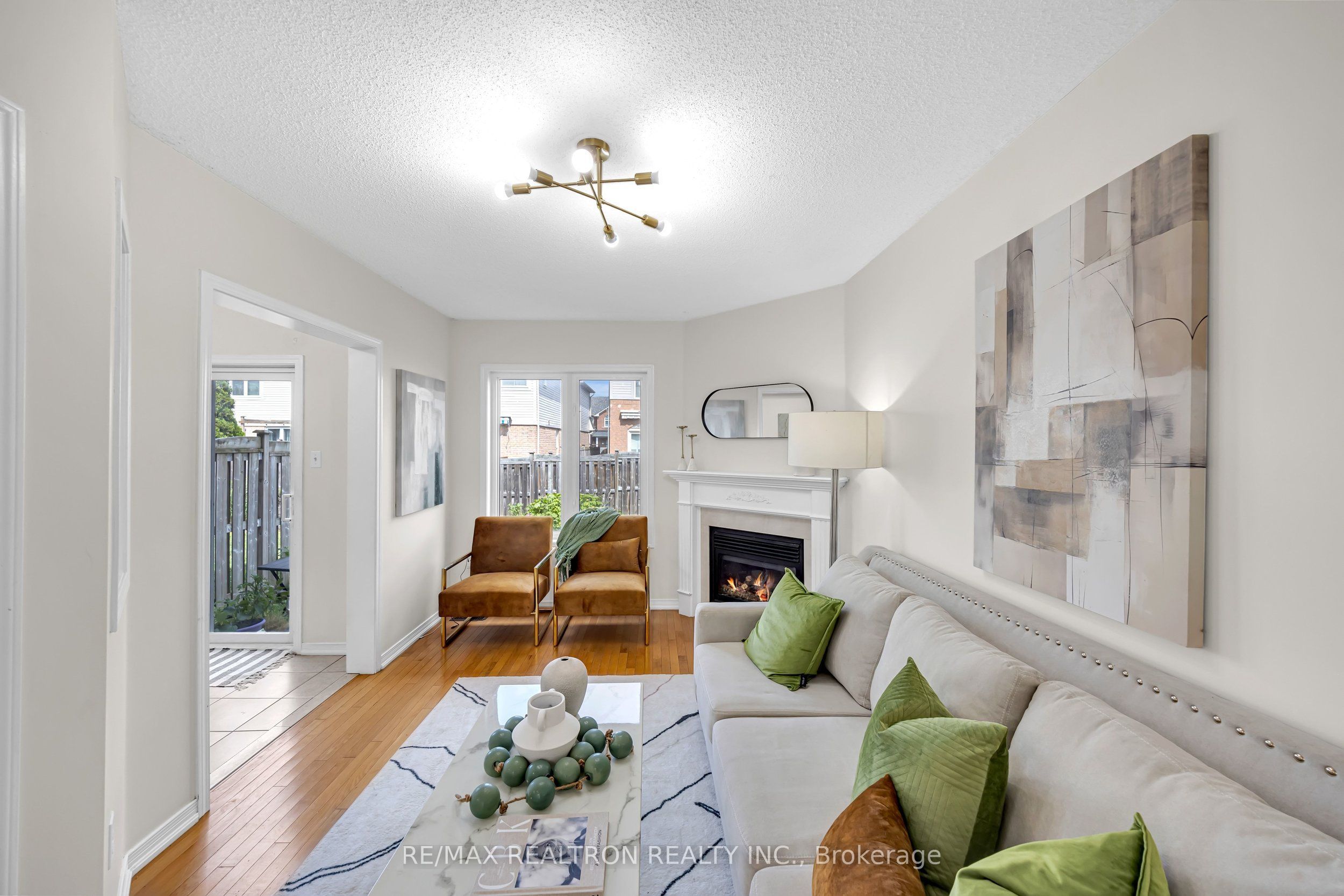 95 Beer Crescent Property Photo 3