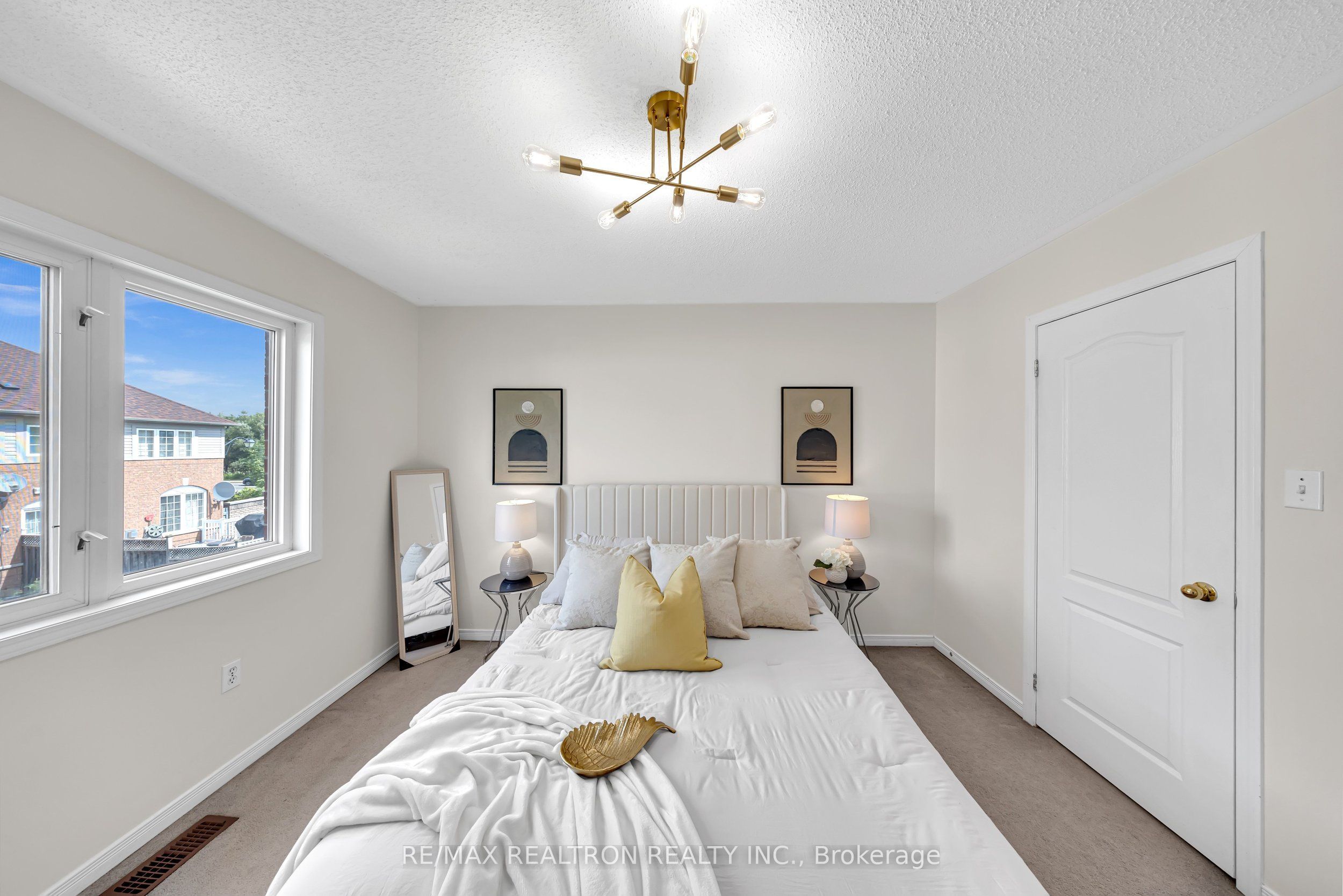 95 Beer Crescent Property Photo 12