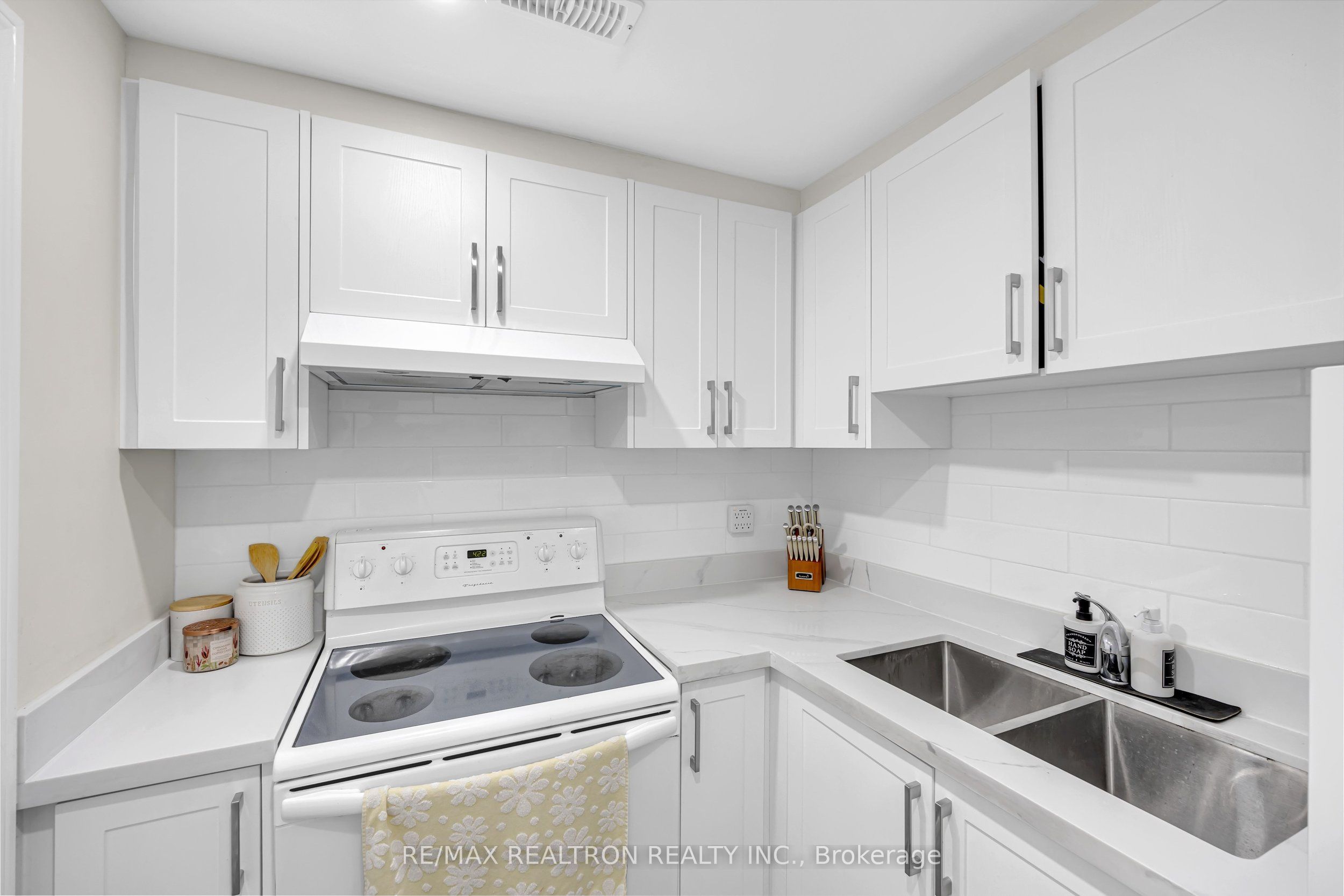 95 Beer Crescent Property Photo 23