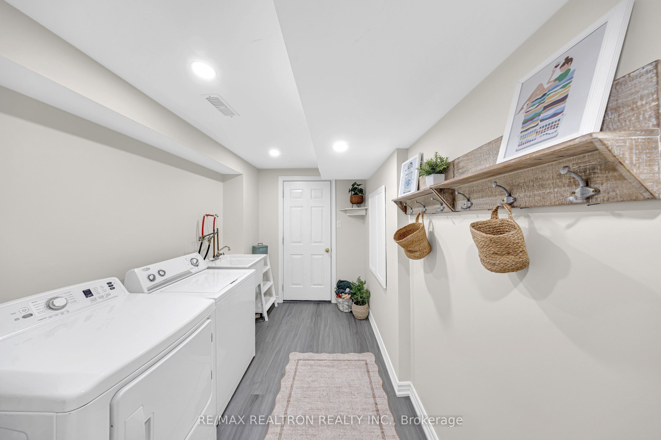 95 Beer Crescent Property Photo 24
