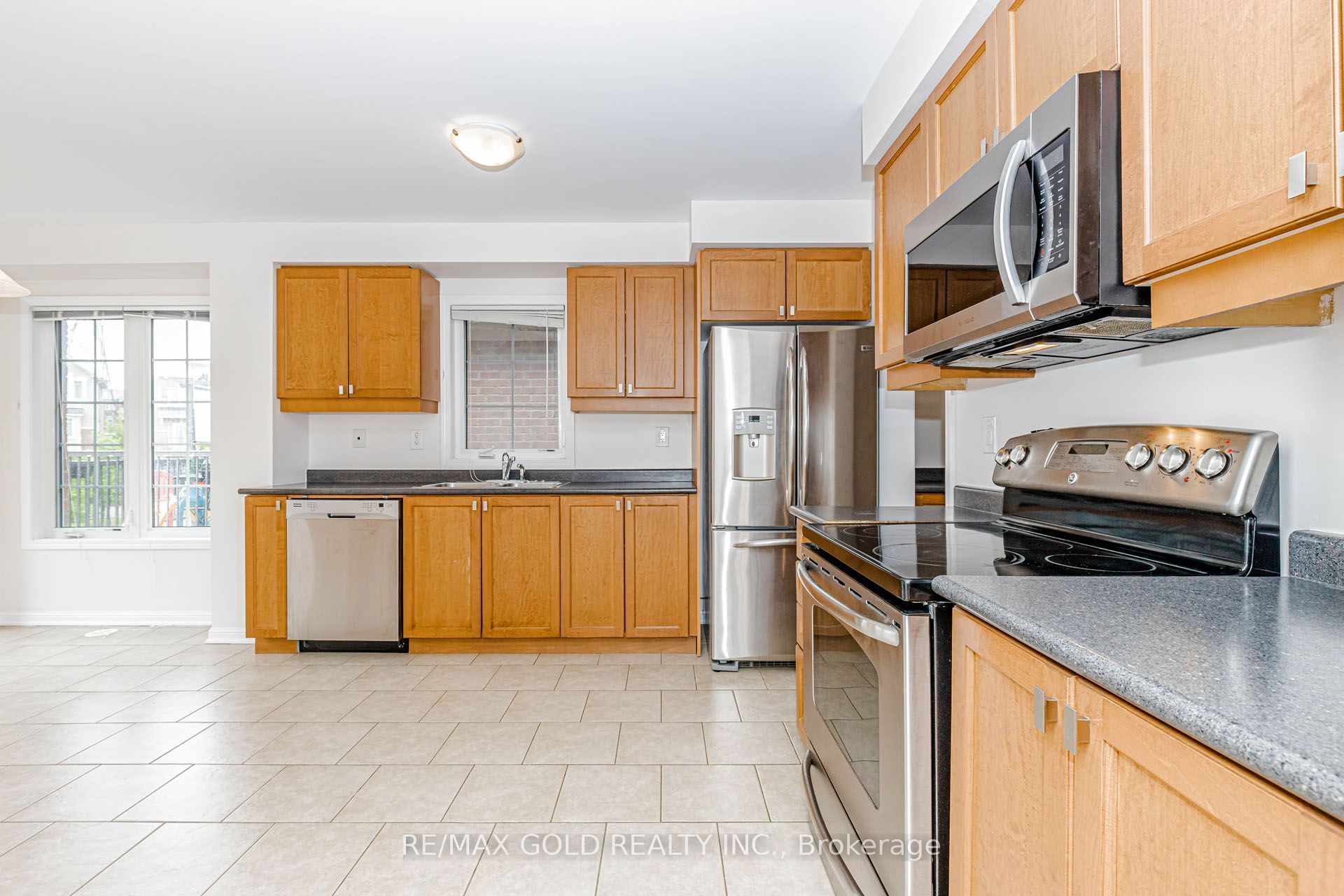 2486 William Jackson Drive Property Photo 13