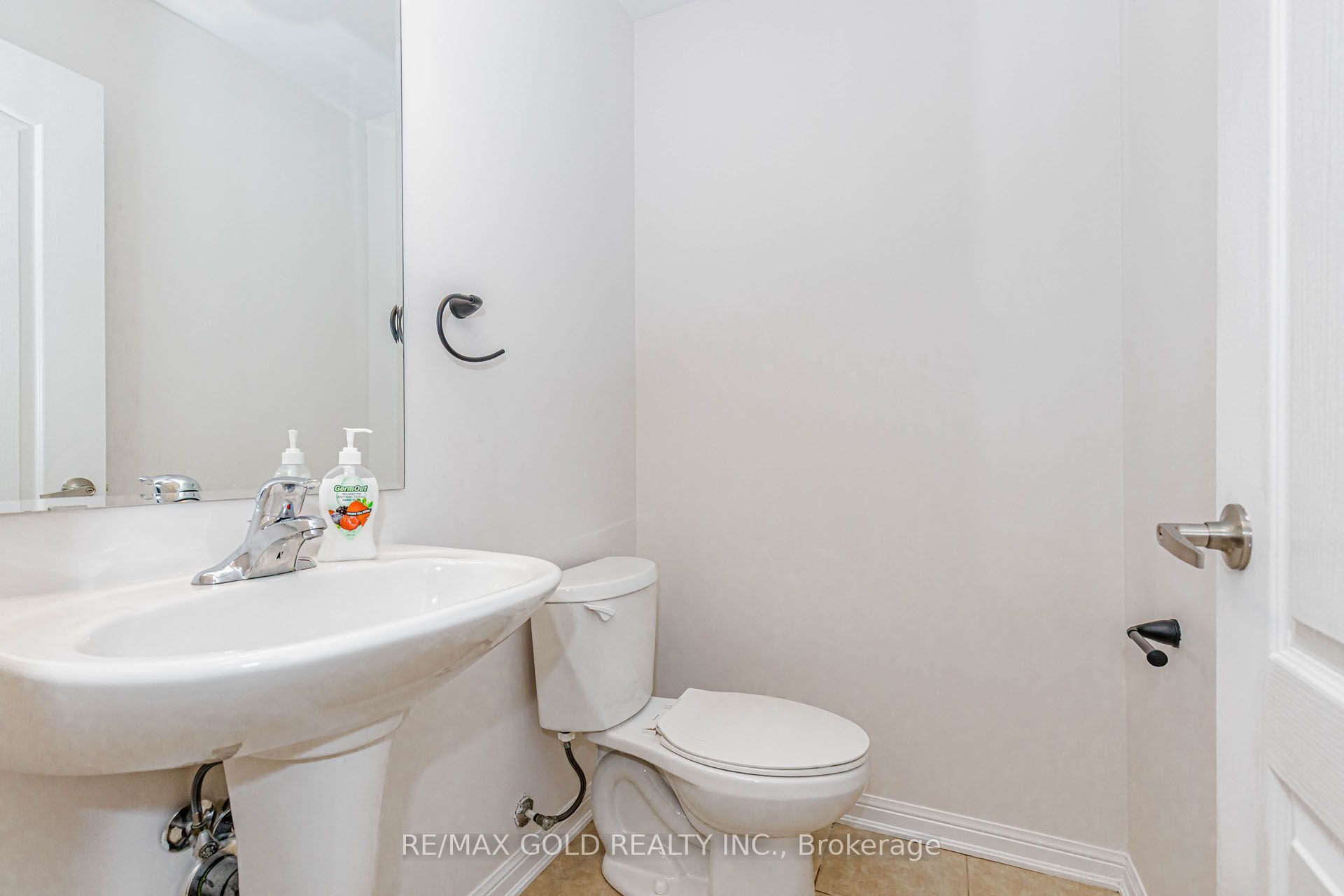 2486 William Jackson Drive Property Photo 31