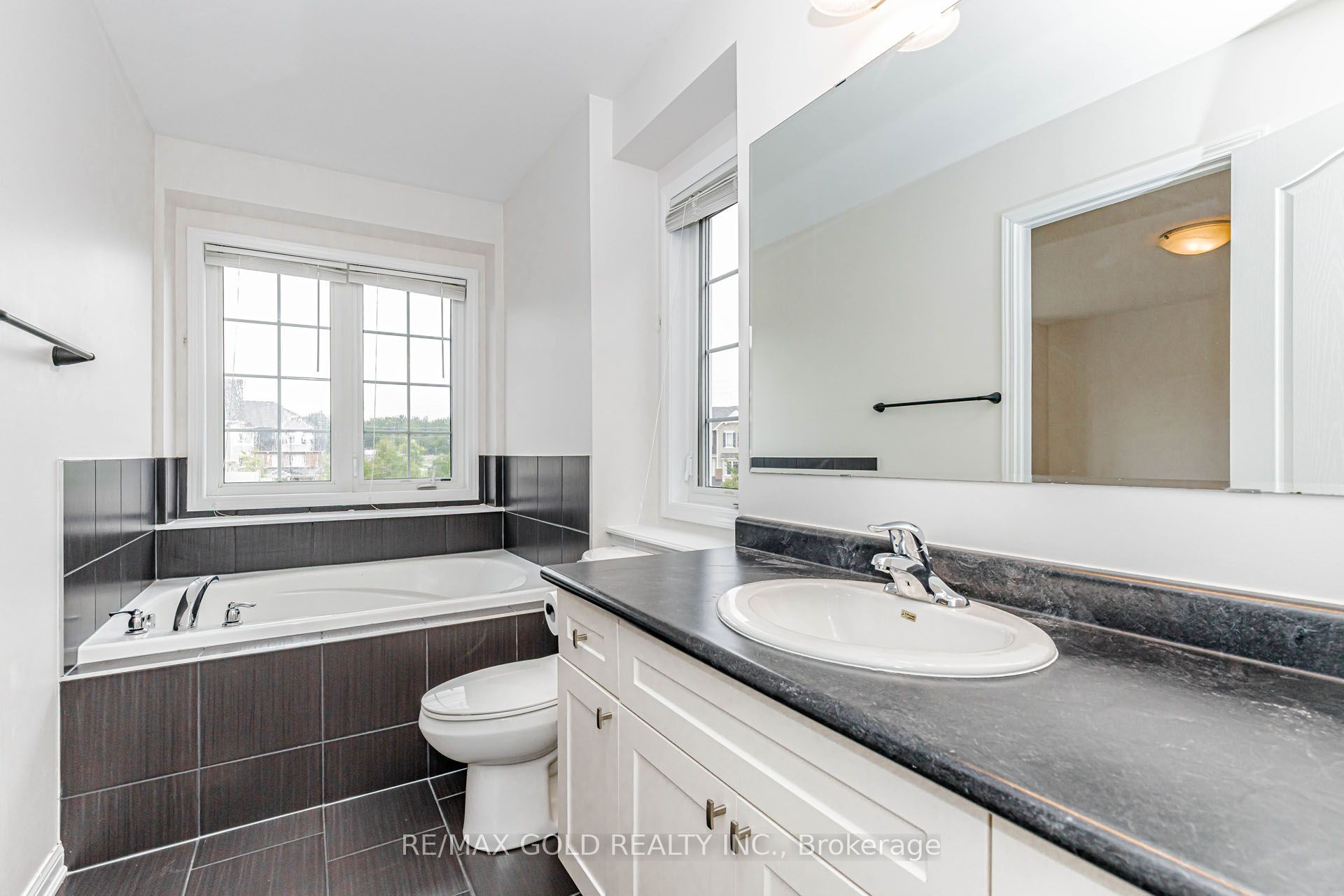 2486 William Jackson Drive Property Photo 39