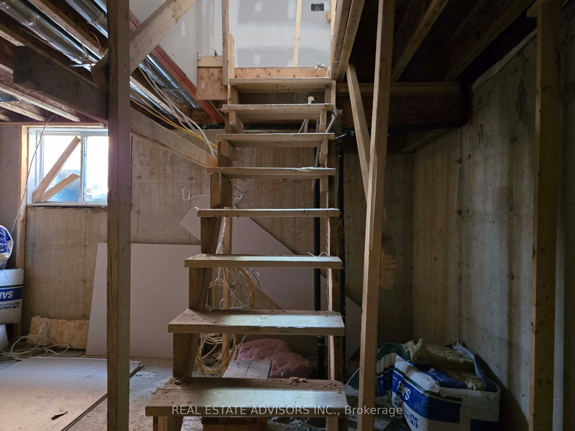 68b Laurel Avenue Property Photo 28