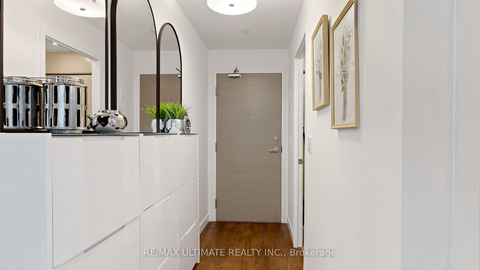 2055 Danforth Avenue 404 Property Photo 6