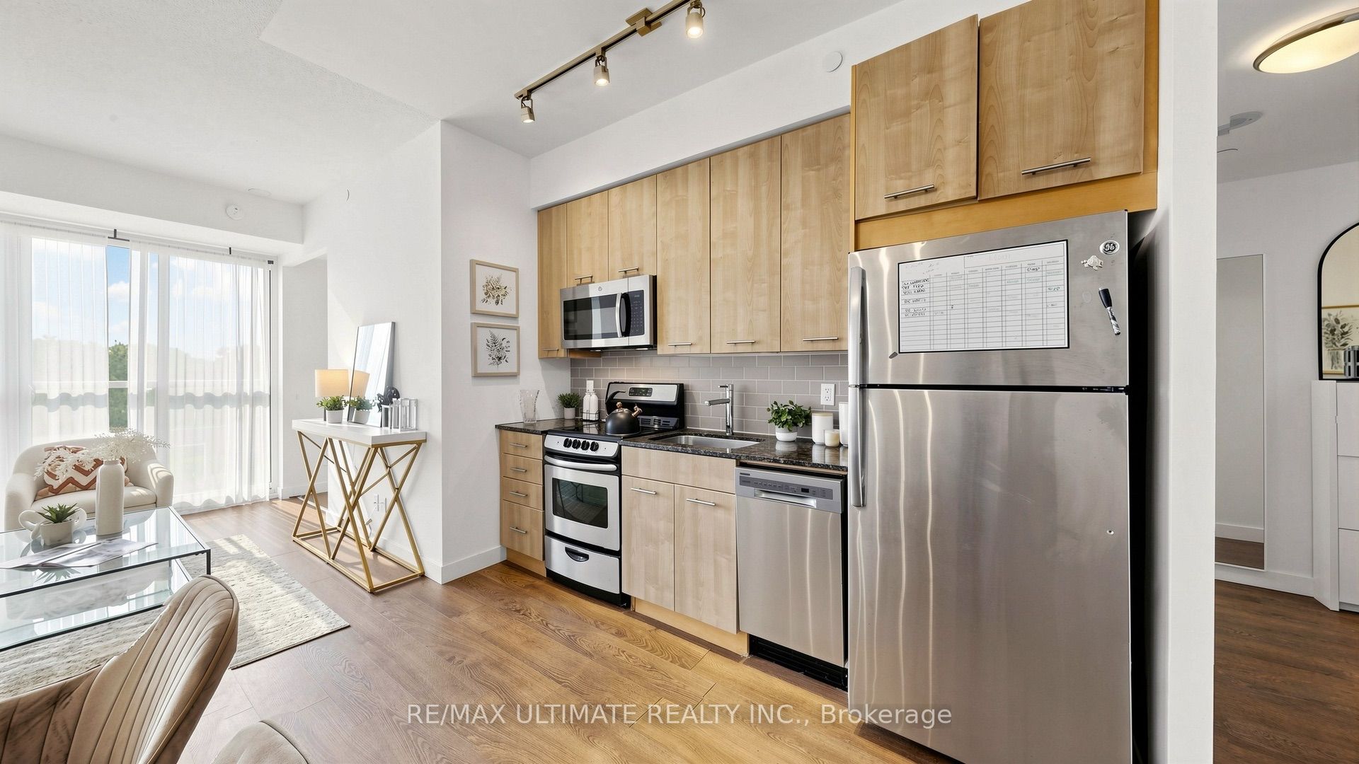 2055 Danforth Avenue 404 Property Photo 25