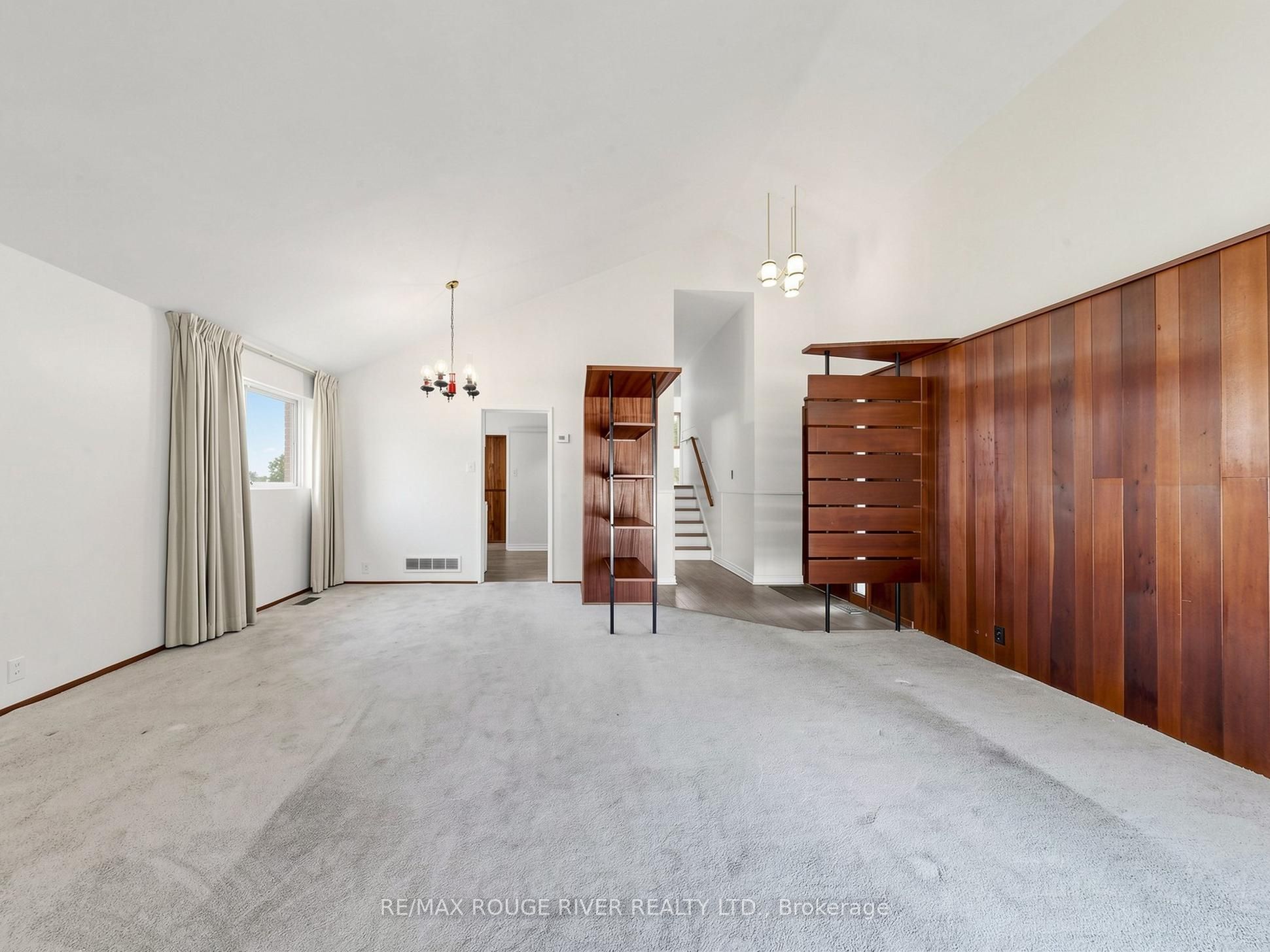 99 Oakley Boulevard Property Photo 7