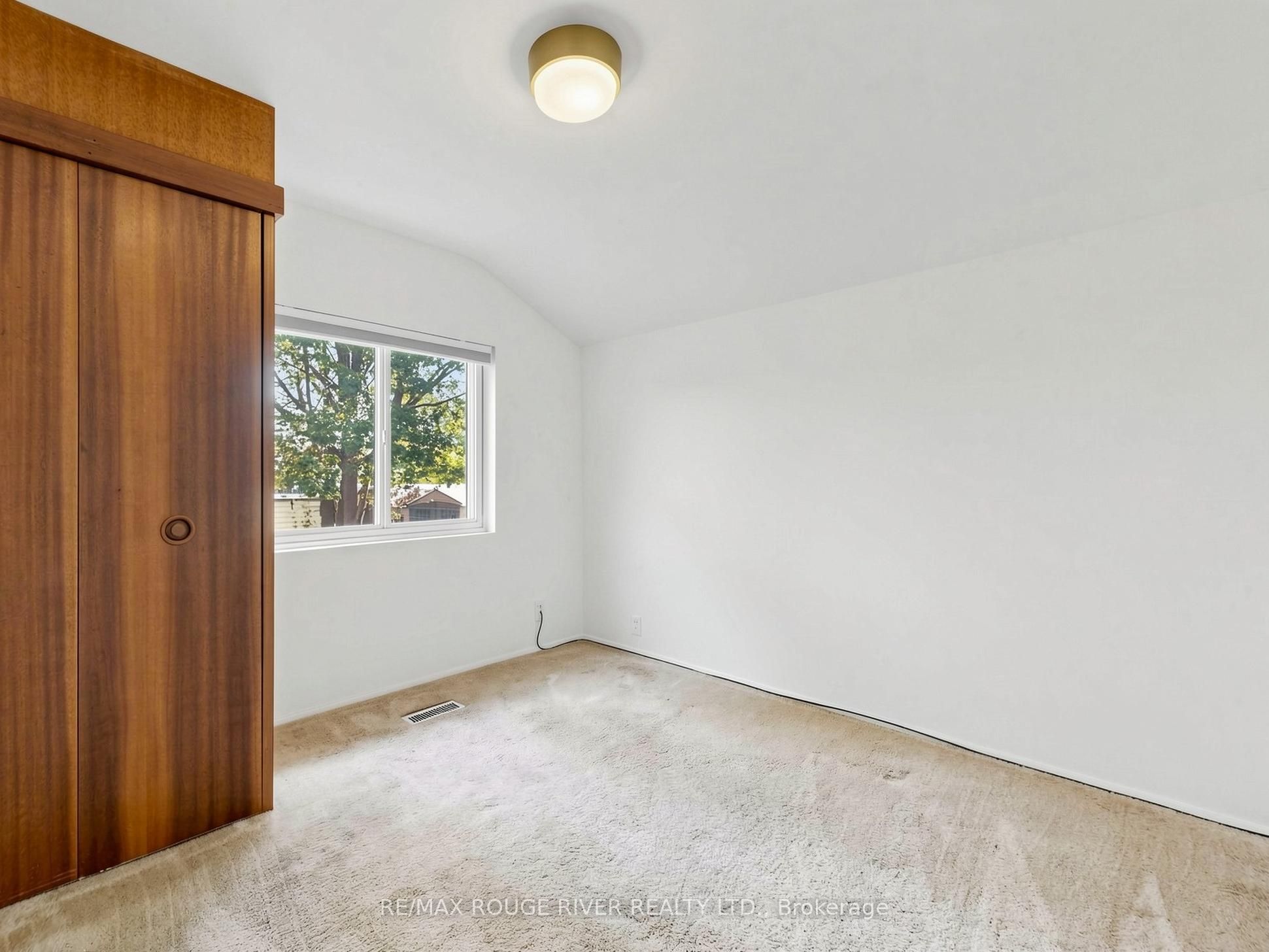 99 Oakley Boulevard Property Photo 19
