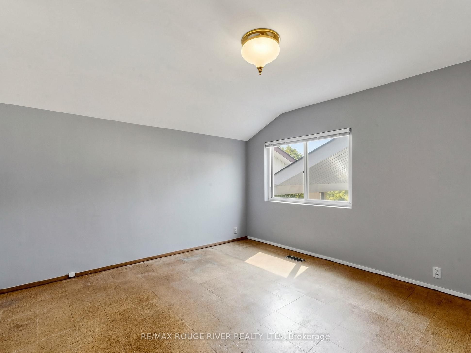 99 Oakley Boulevard Property Photo 22