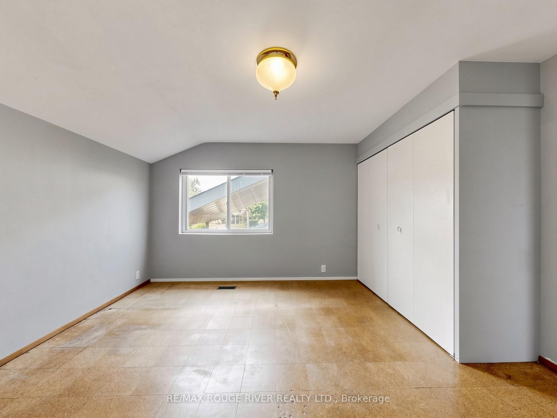 99 Oakley Boulevard Property Photo 23