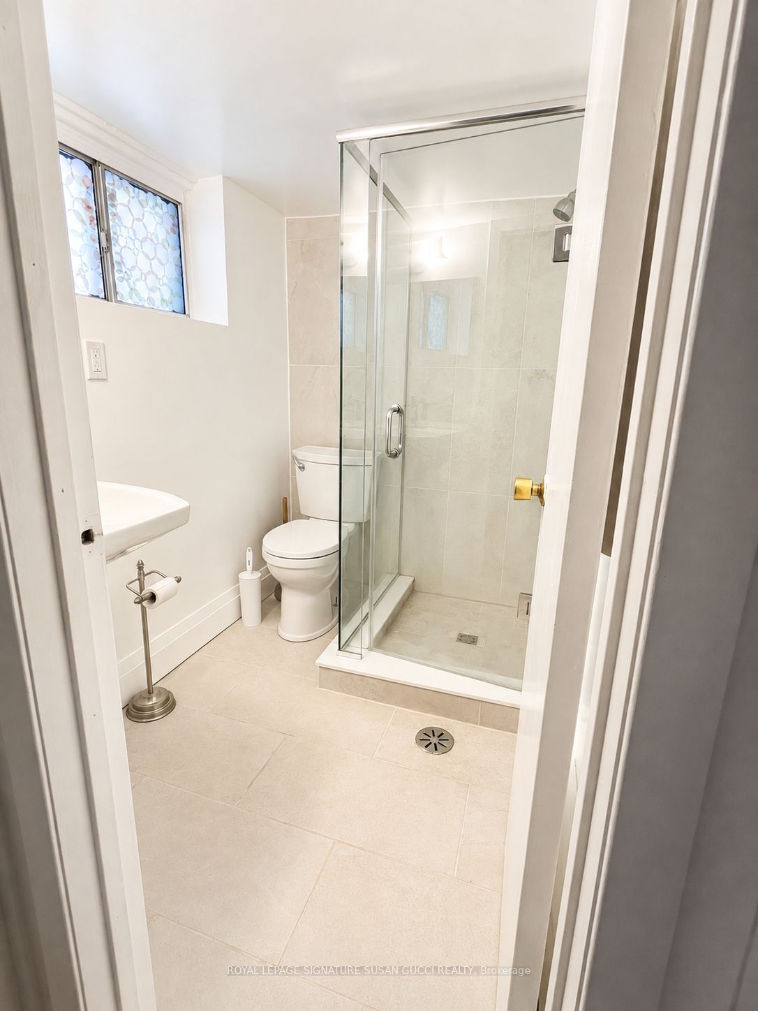 31 Lesmount Avenue Lower Property Photo 5